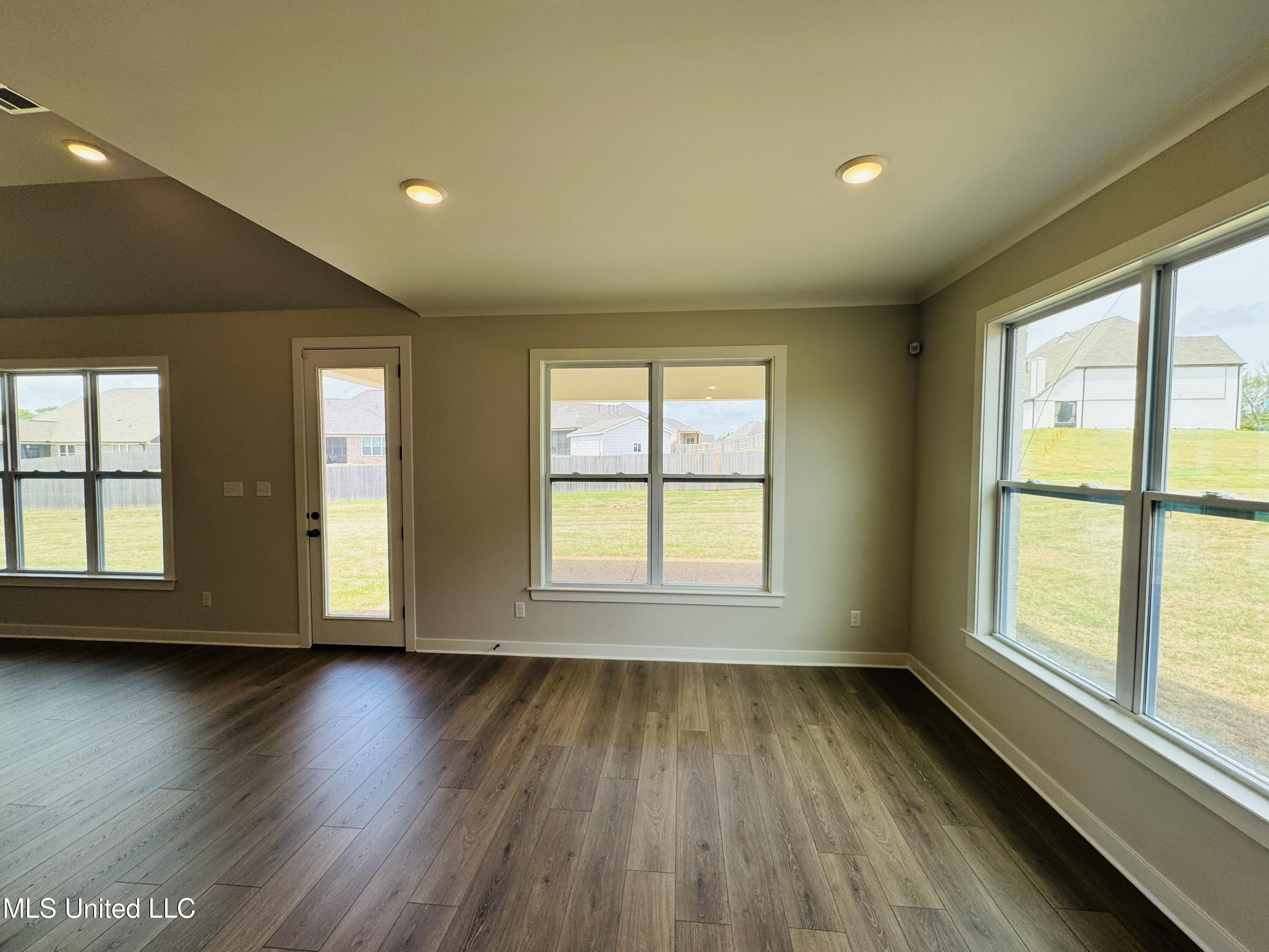 9530 Mcelroy Farms Drive