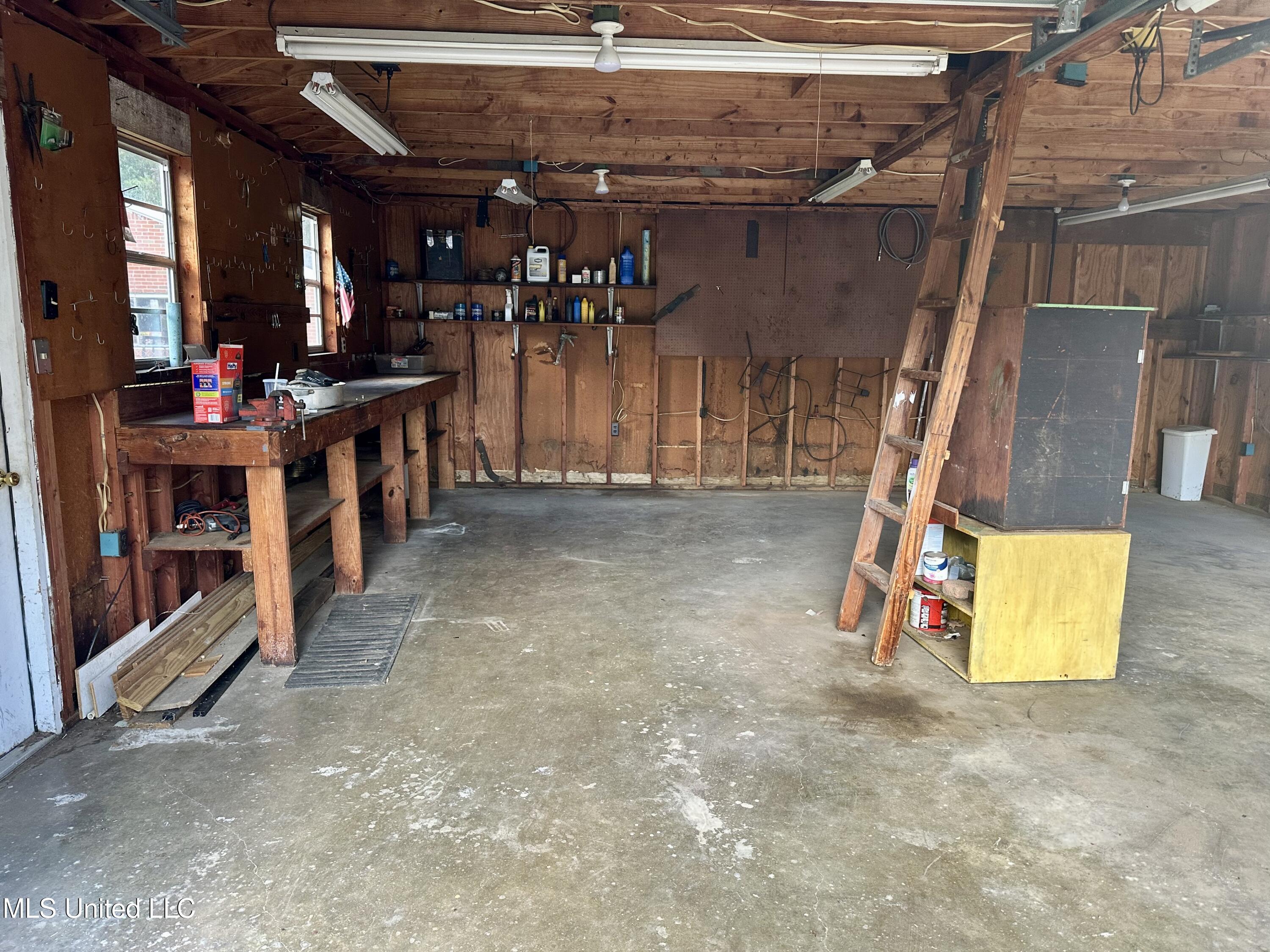 1582 Vicksburg Drive