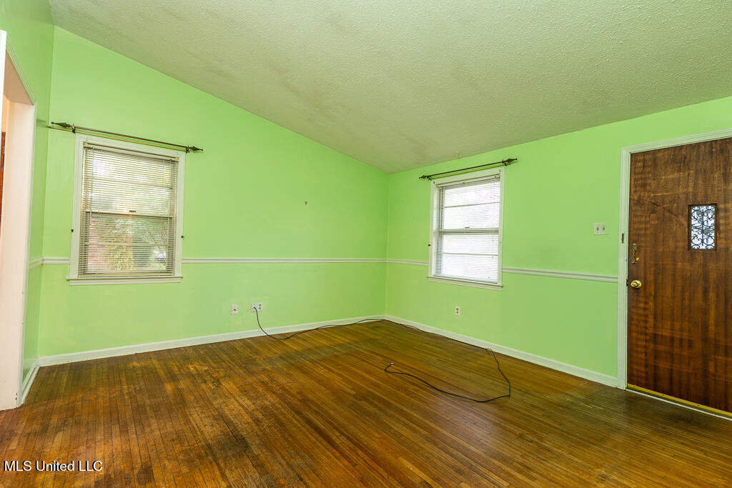 1582 Vicksburg Drive