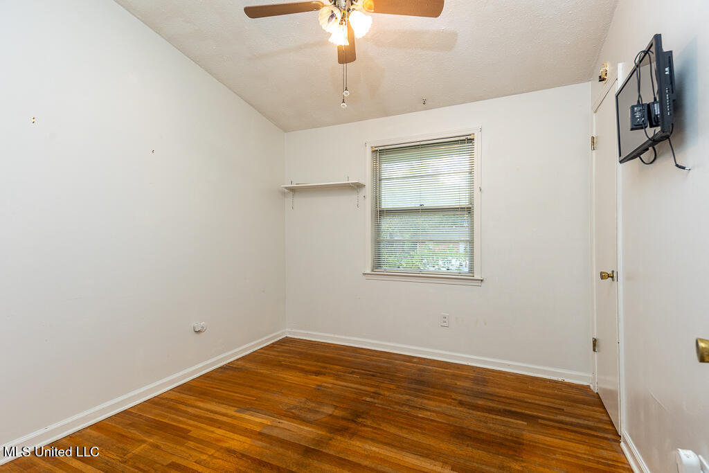 1582 Vicksburg Drive