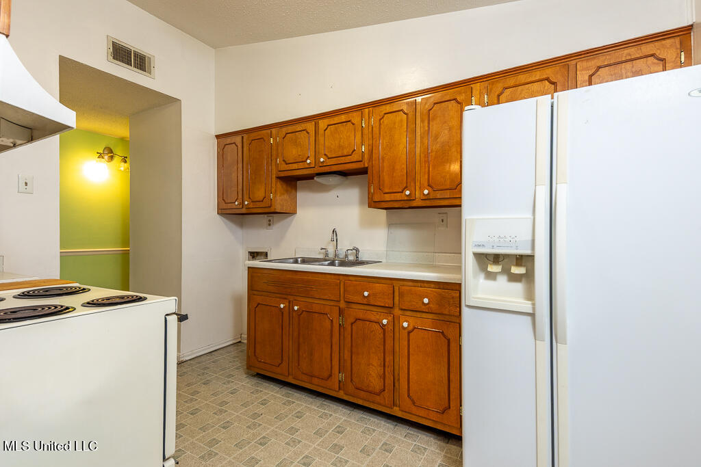 1582 Vicksburg Drive