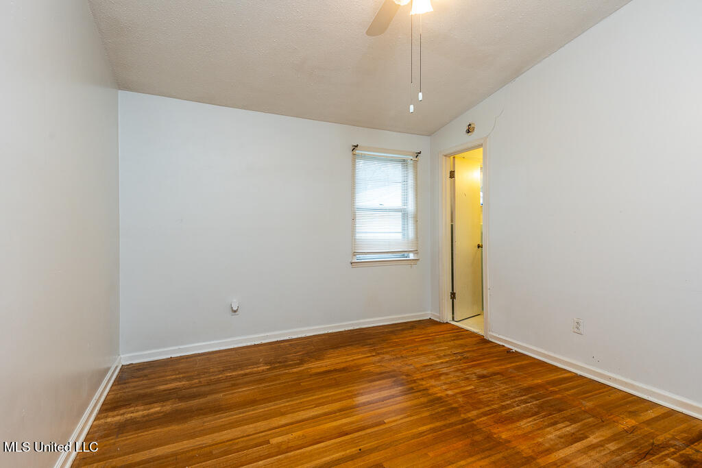 1582 Vicksburg Drive