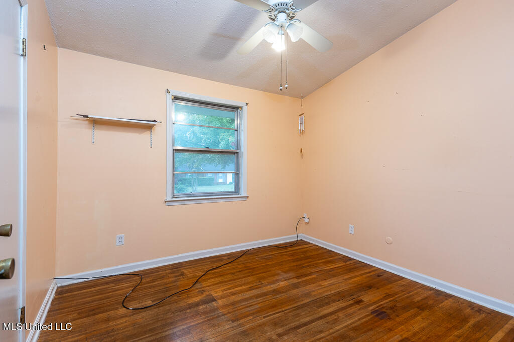 1582 Vicksburg Drive