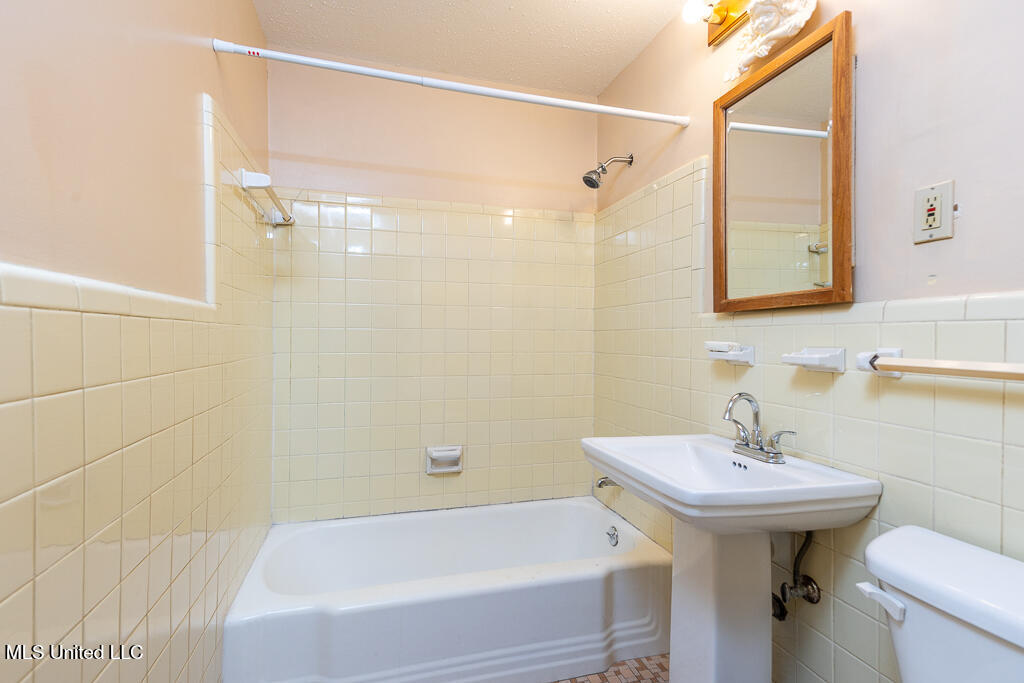 1582 Vicksburg Drive