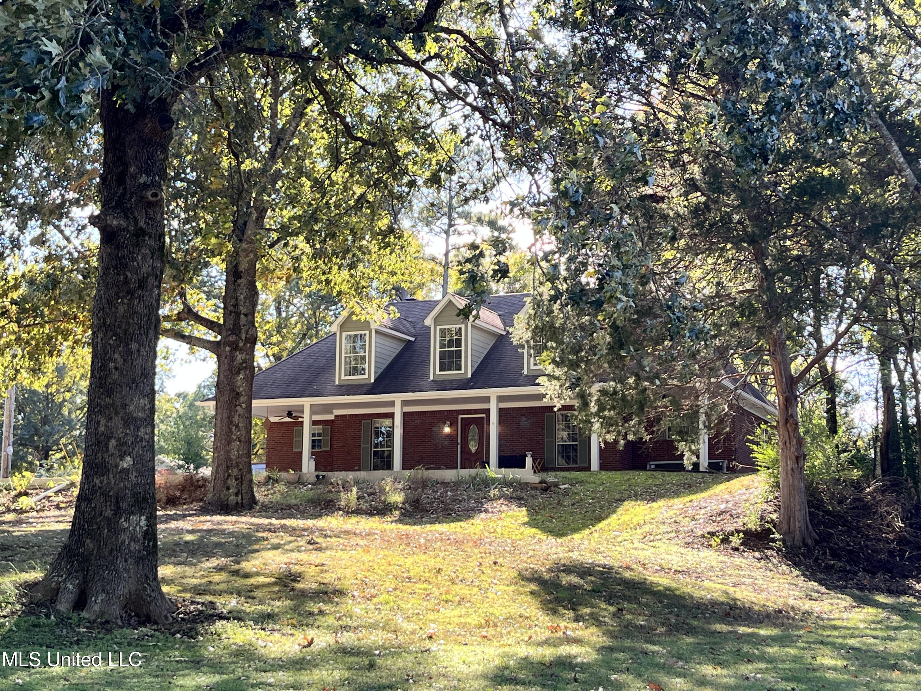 5816 N Rolling Pine Drive