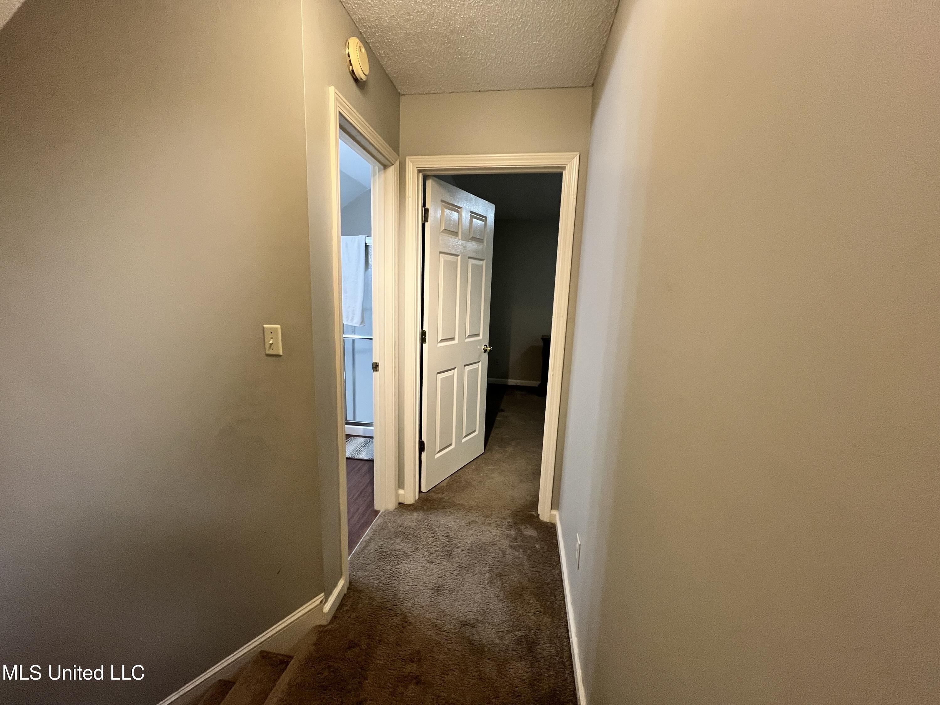 5816 N Rolling Pine Drive