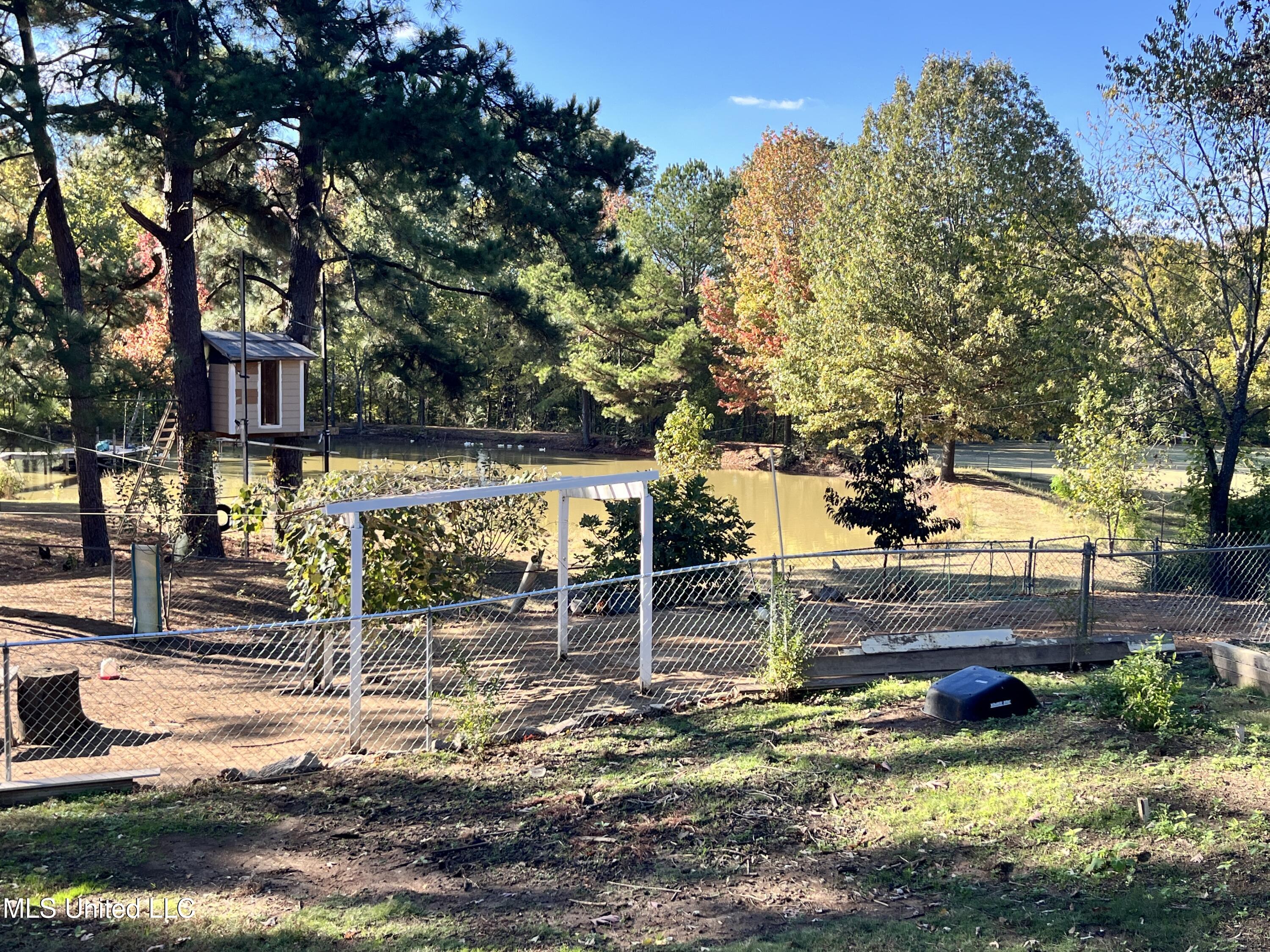 5816 N Rolling Pine Drive