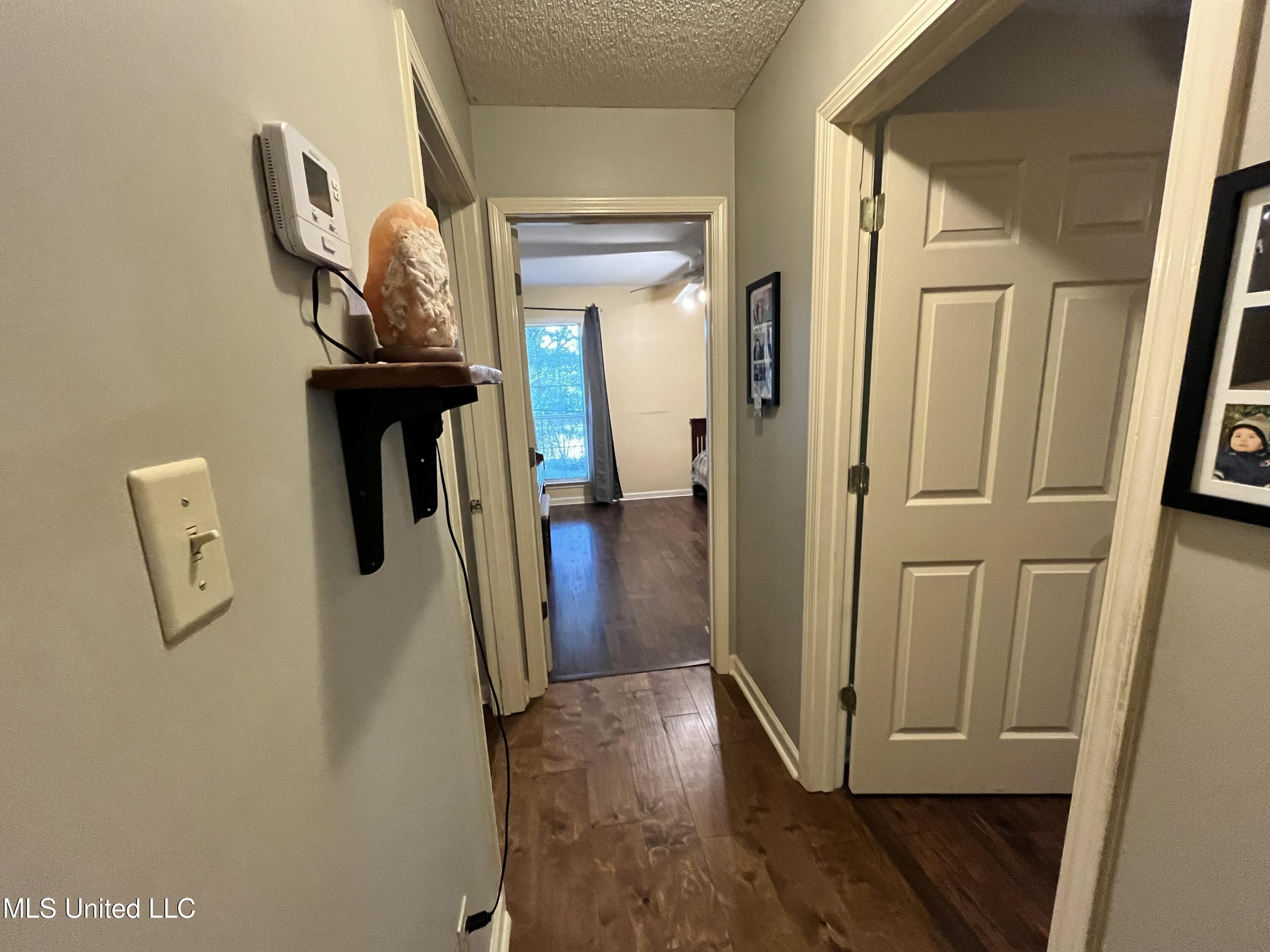 5816 N Rolling Pine Drive