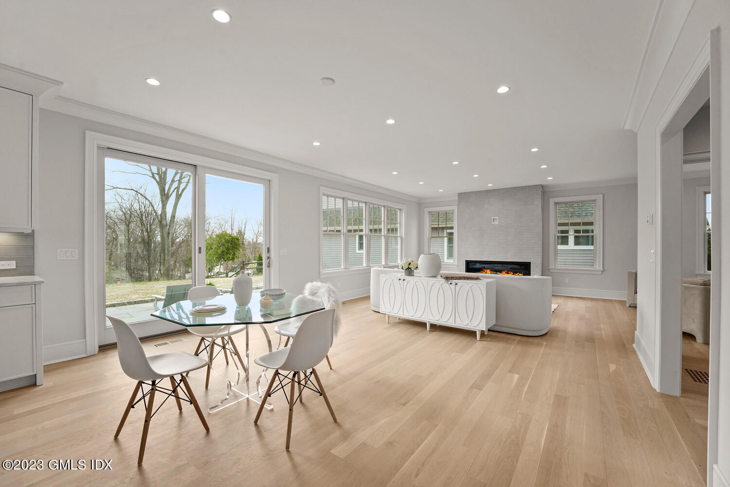 6 Pleasant View Place