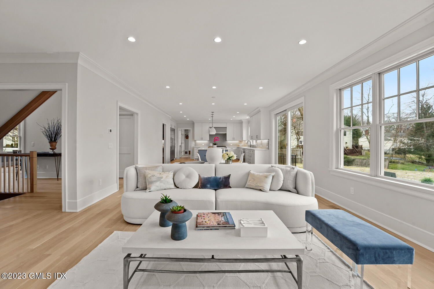 6 Pleasant View Place