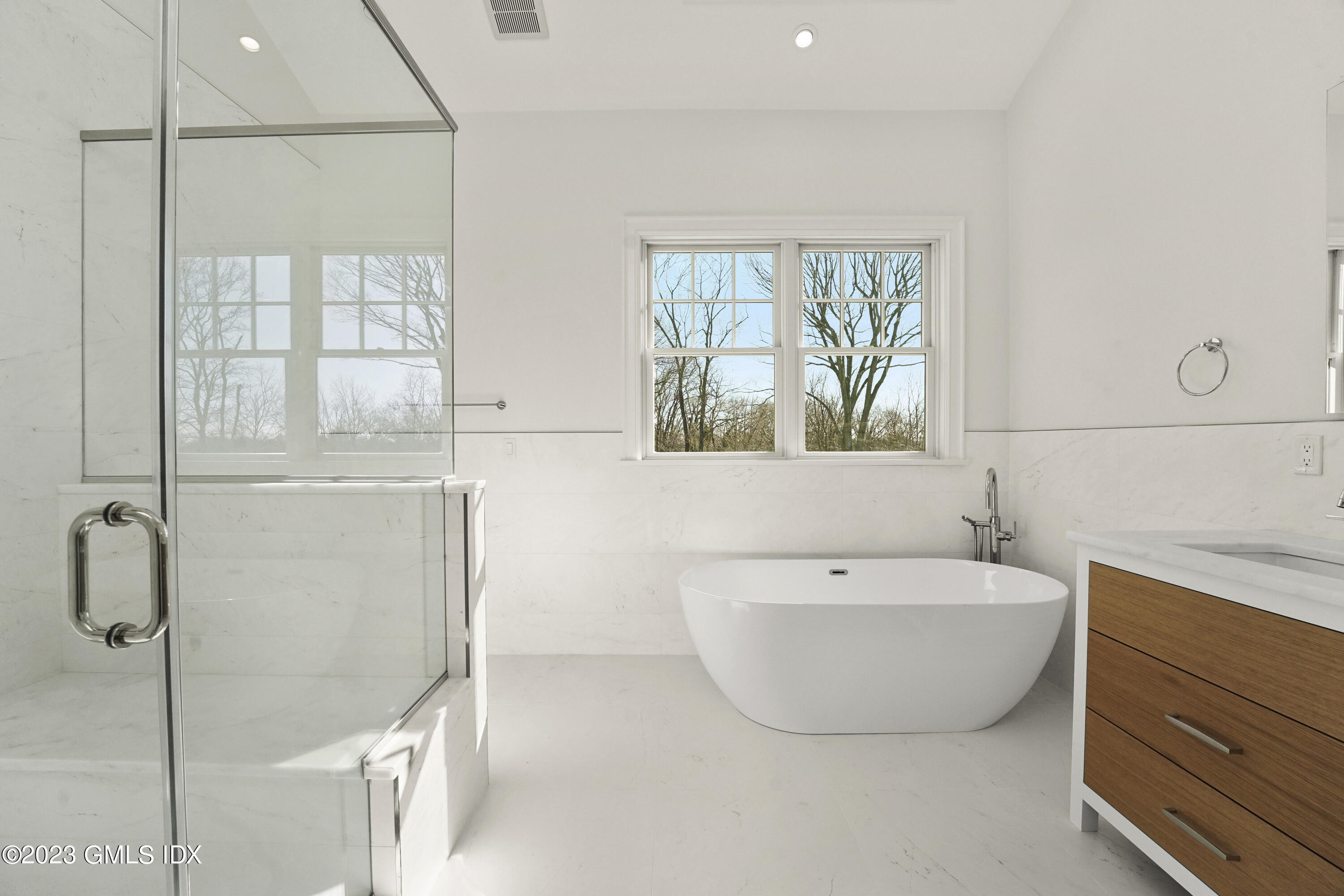 6 Pleasant View Place