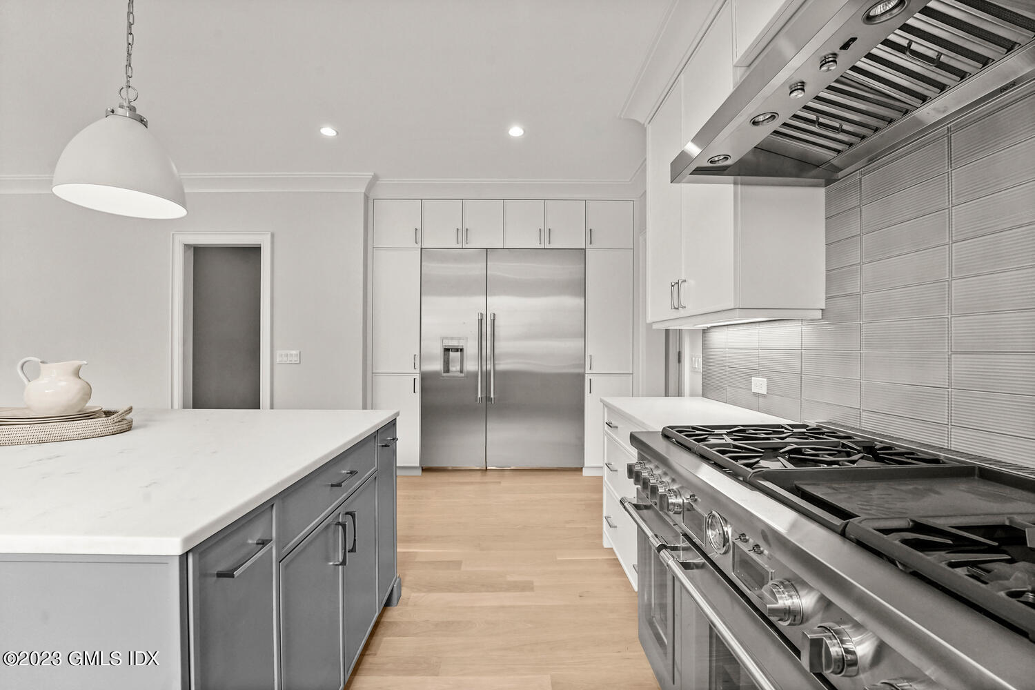 6 Pleasant View Place