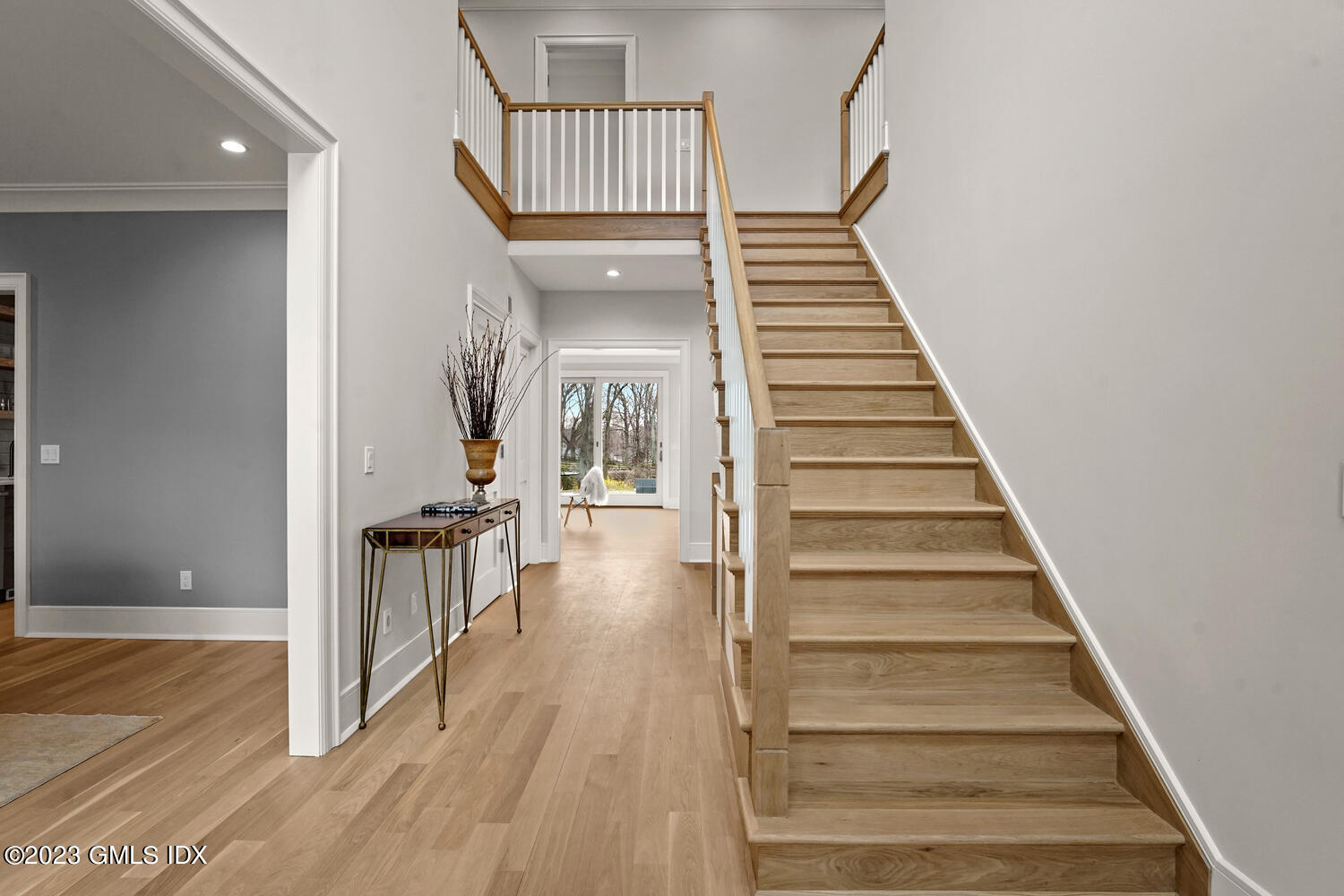 6 Pleasant View Place