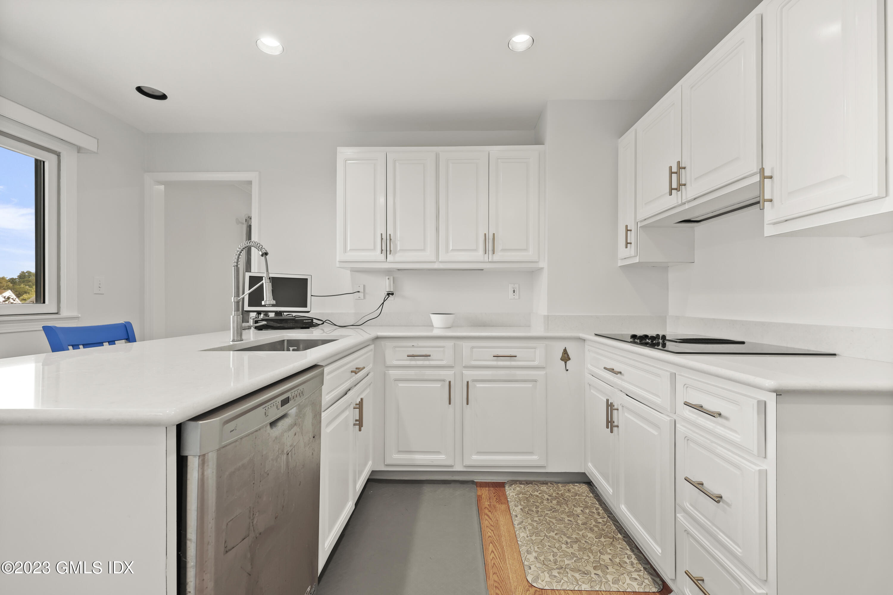 103 Halstead Avenue, A