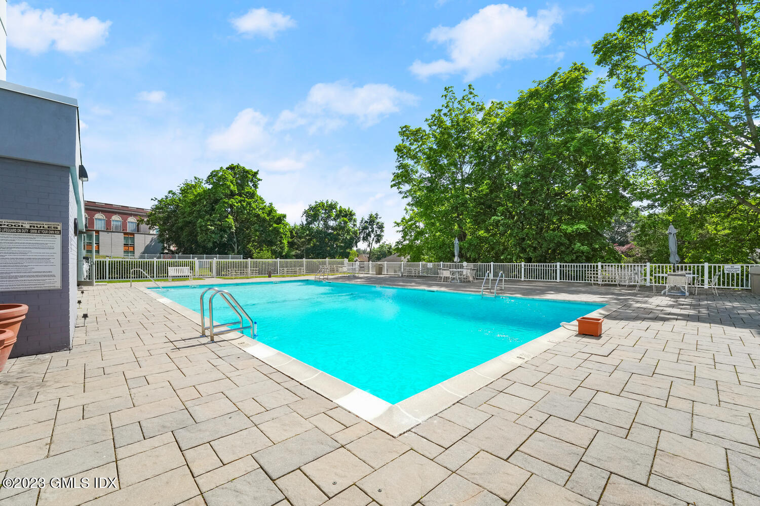 1 Strawberry Hill Avenue, 3B