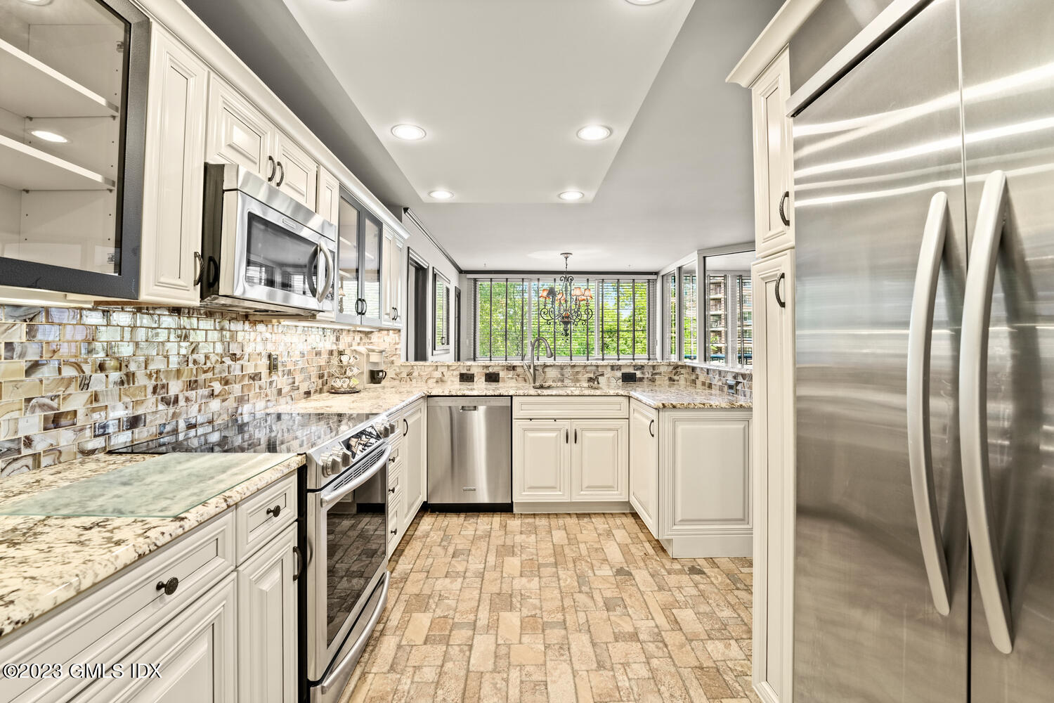 1 Strawberry Hill Avenue, 3B