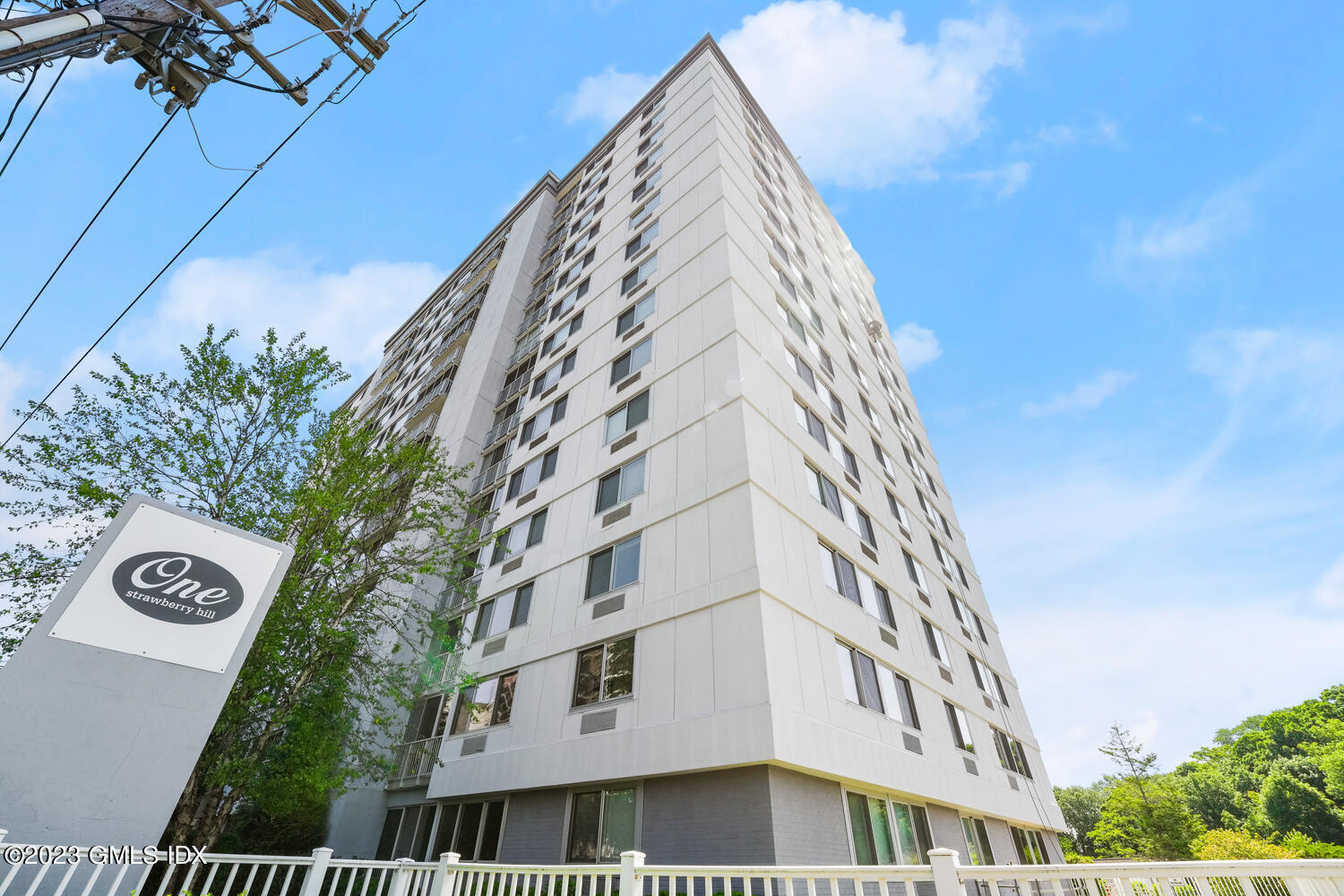 1 Strawberry Hill Avenue, 3B