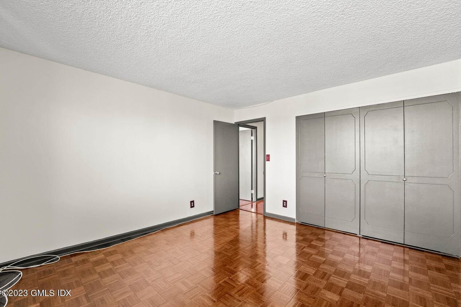 1 Strawberry Hill Avenue, 3B