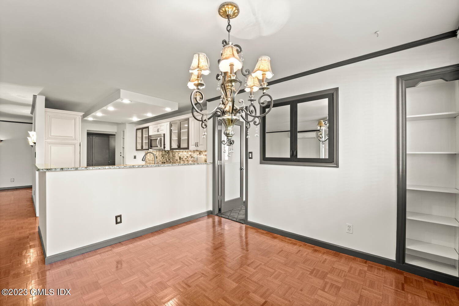 1 Strawberry Hill Avenue, 3B