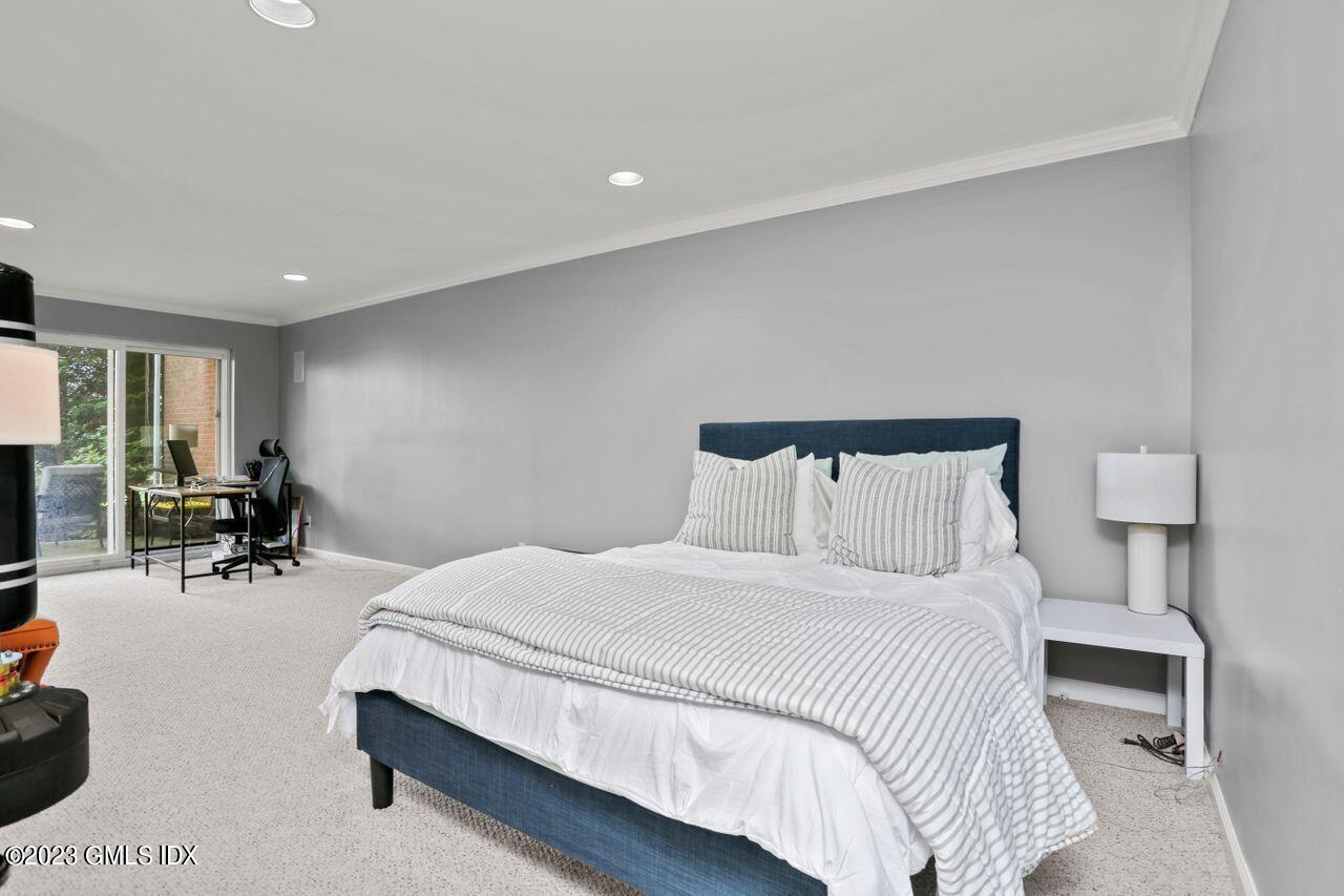 100 Strickland Road, 8