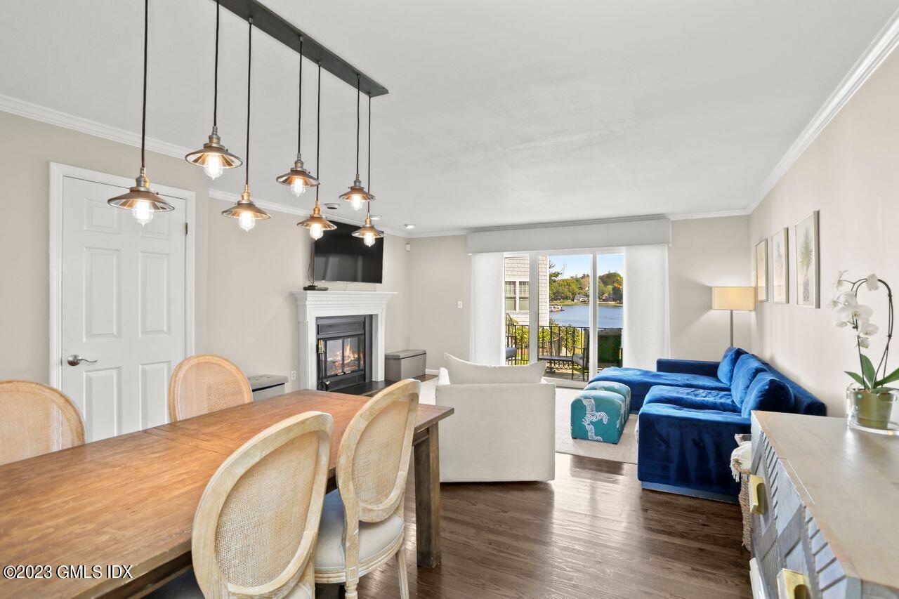 100 Strickland Road, 8