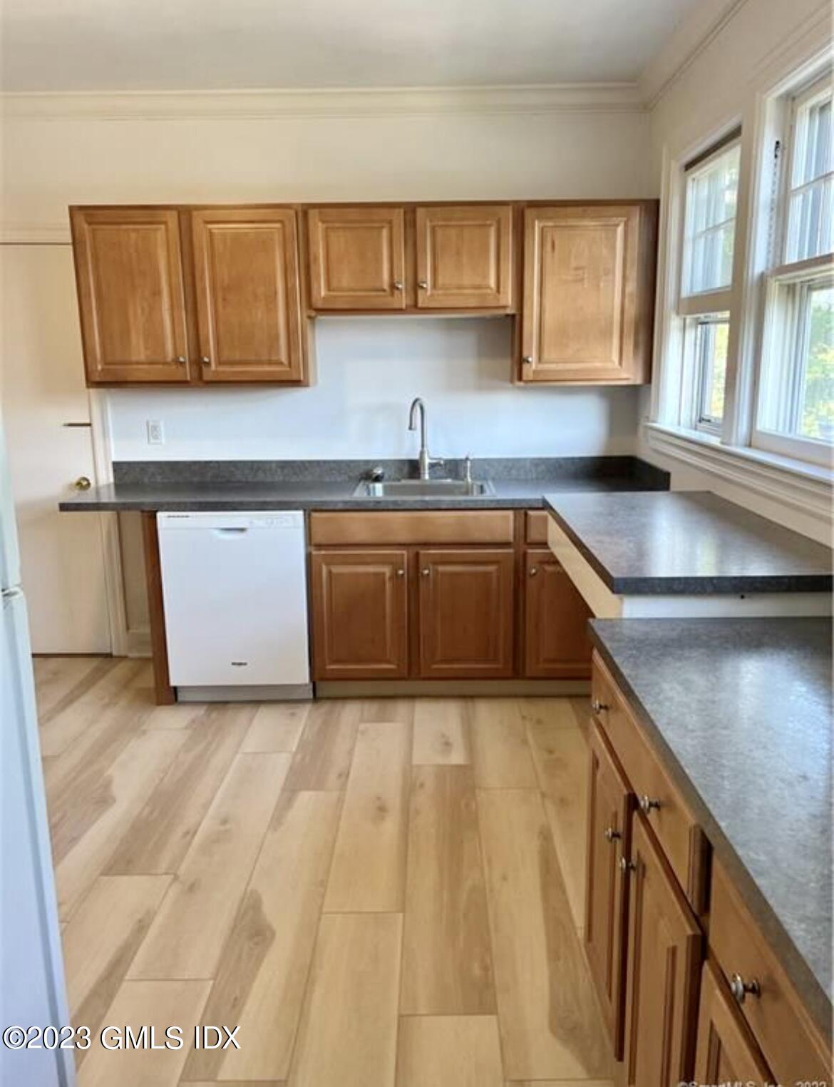 89 Pemberwick Road, 2