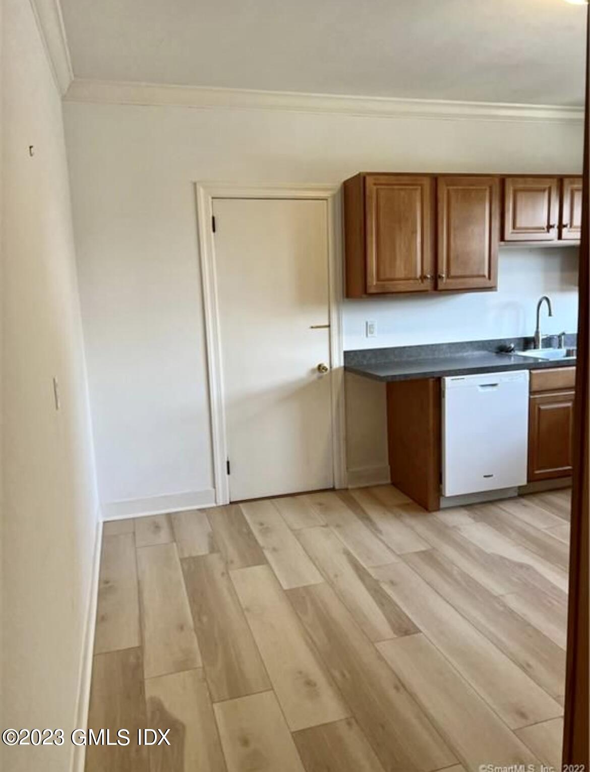 89 Pemberwick Road, 2