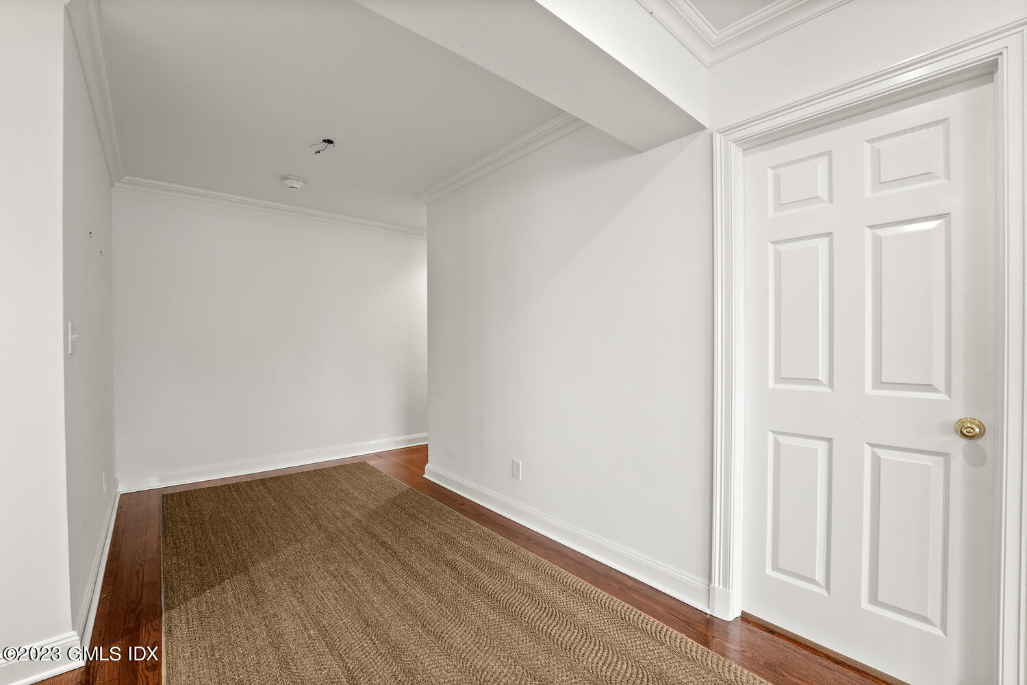 3 Putnam Hill Unit: 4H
