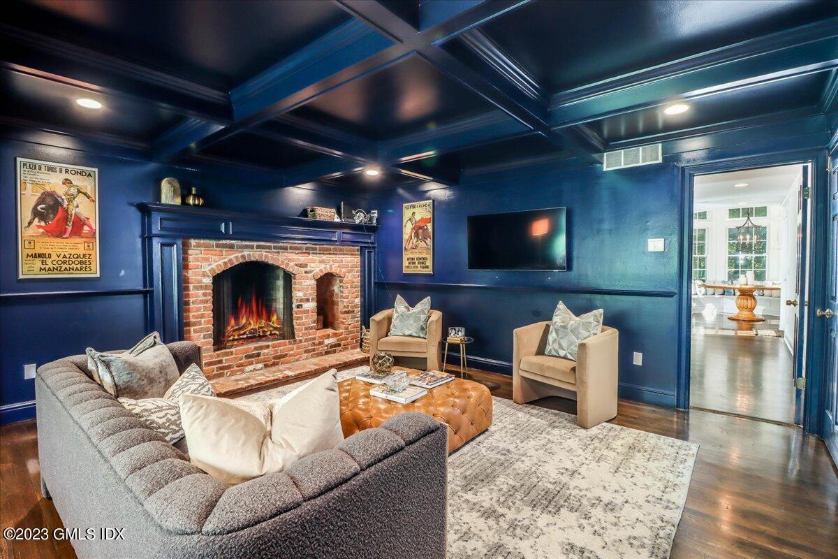 62 N Old Stone Bridge Road