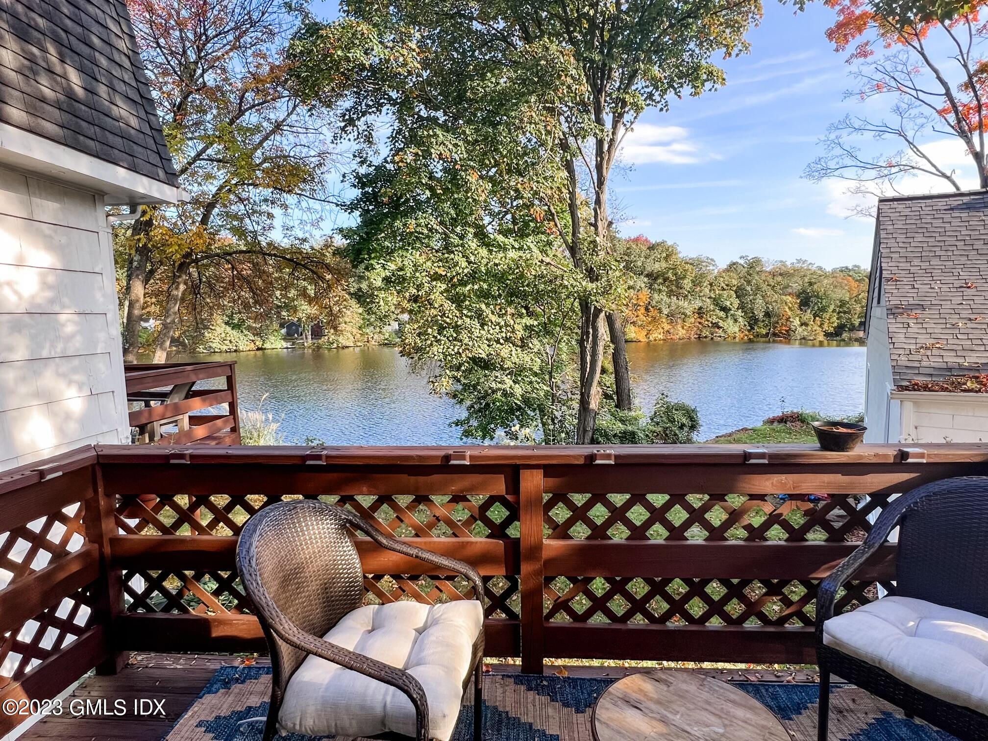 213 River Road Extension, 1