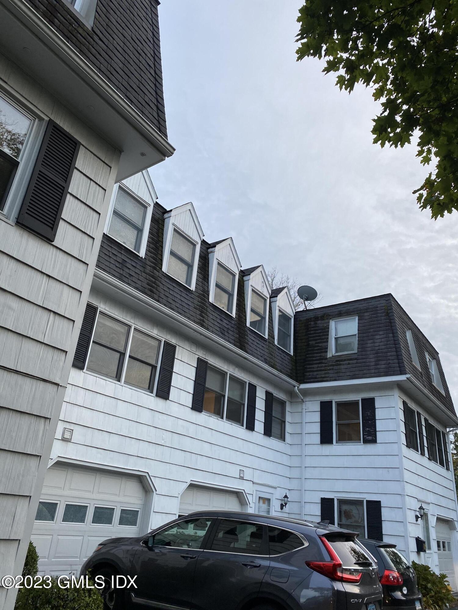 213 River Road Extension, 1