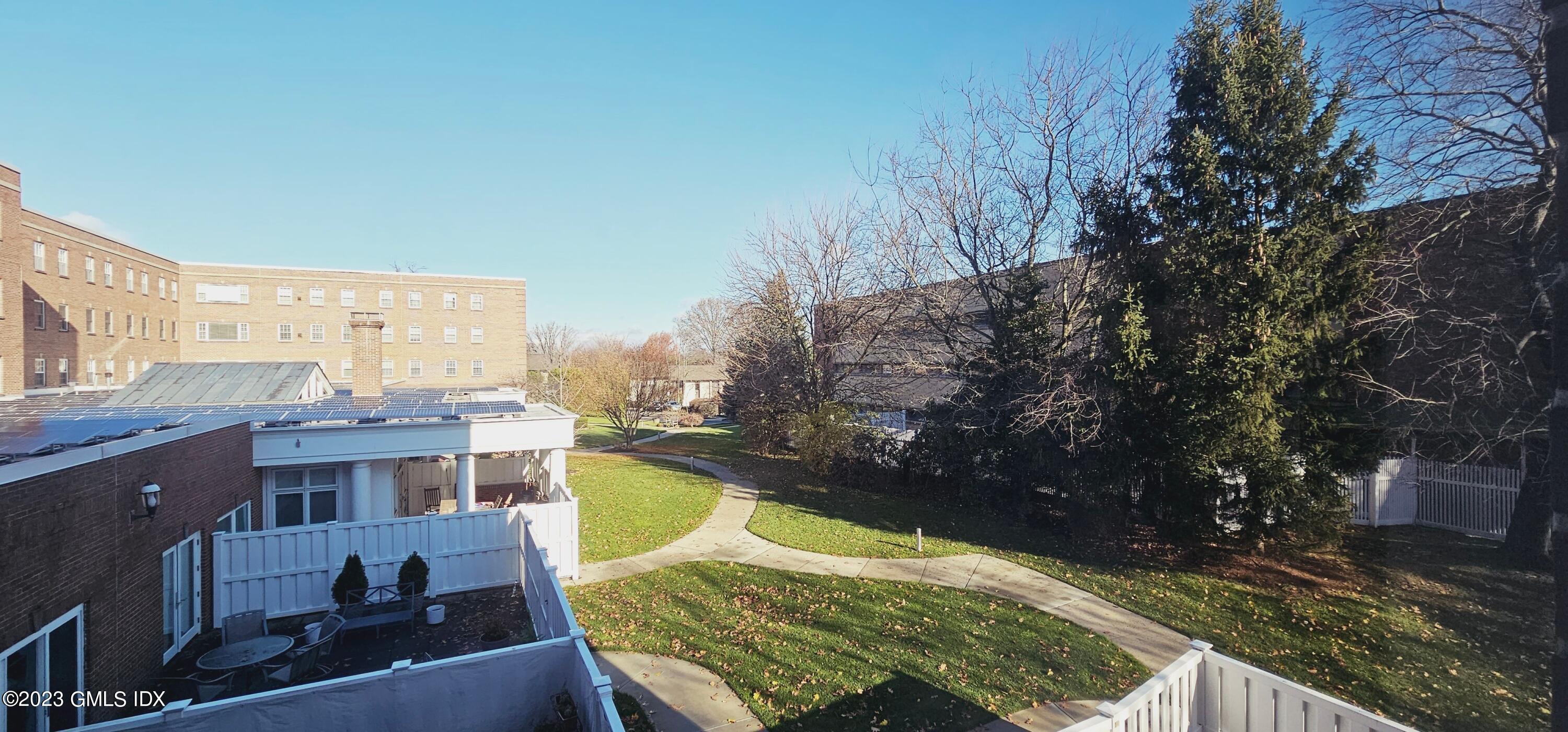 59 Courtland Avenue, 1Q