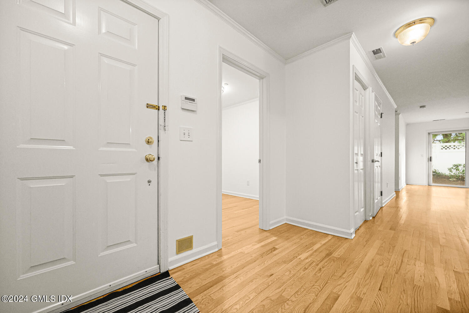 51 Forest Avenue, 82