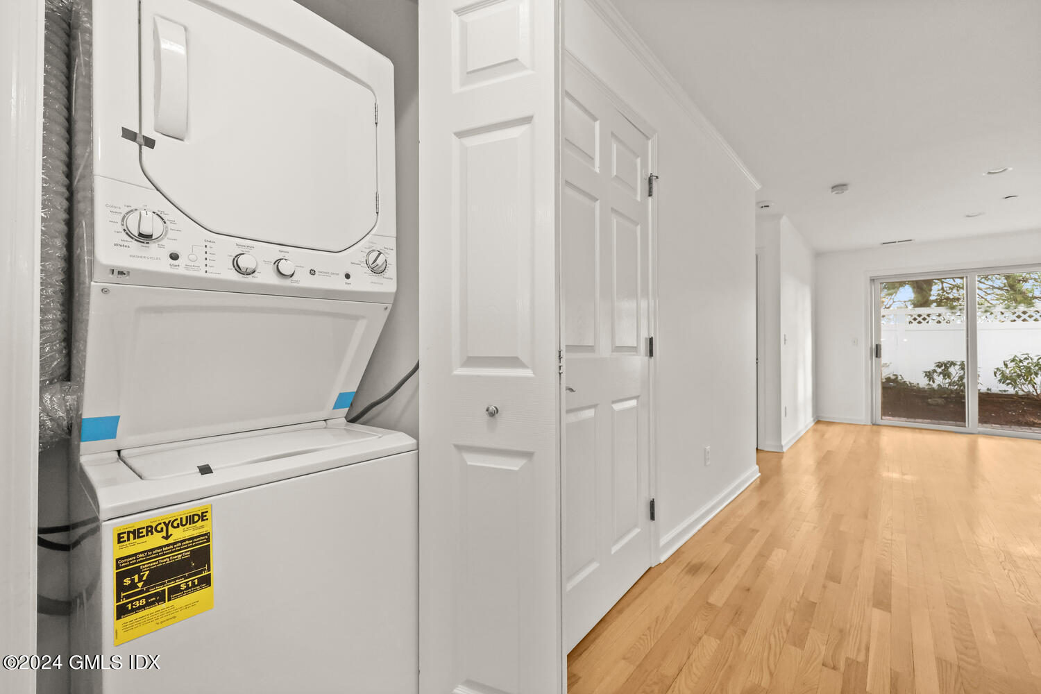 51 Forest Avenue, 82