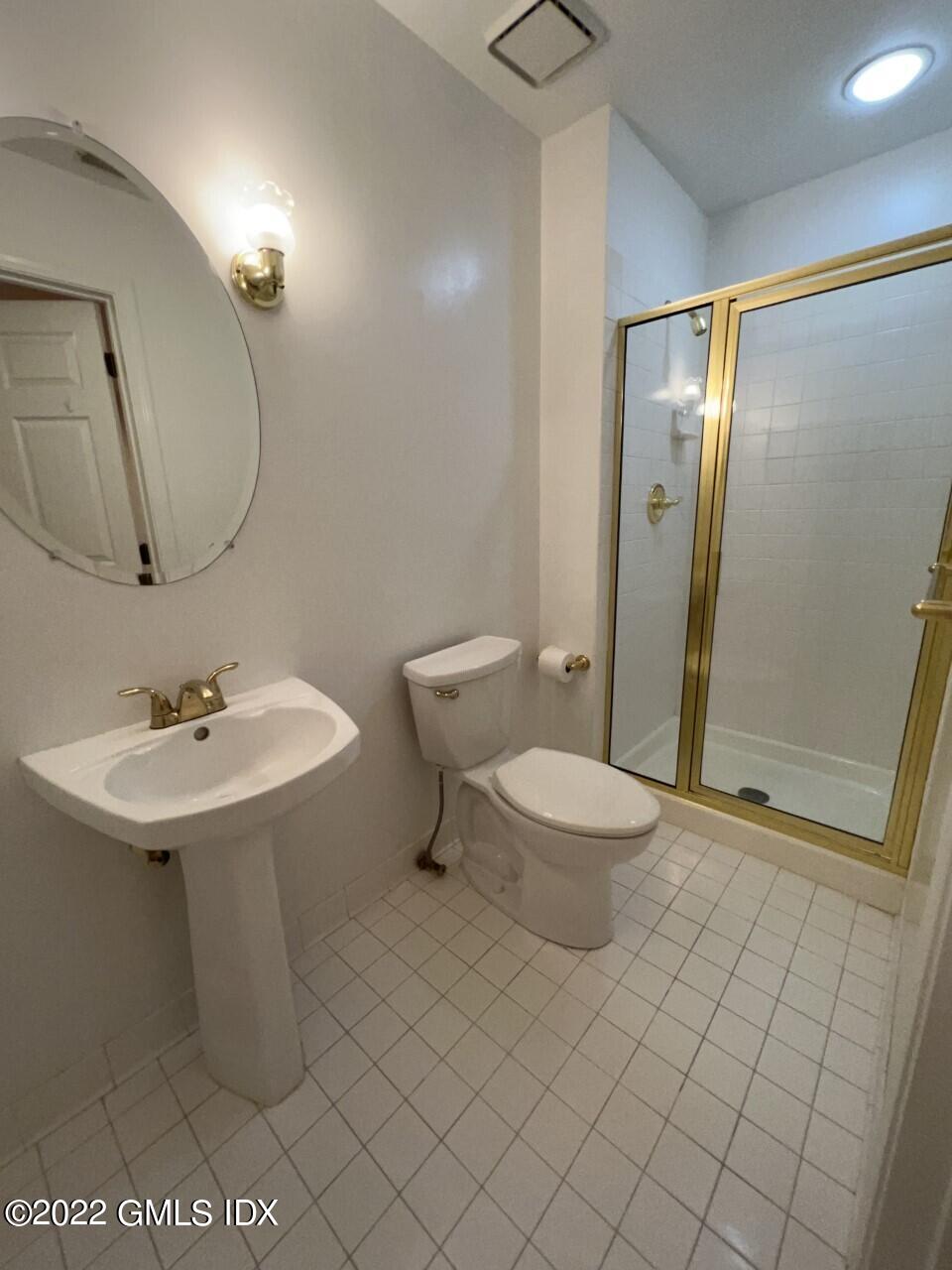 51 Forest Avenue, 82