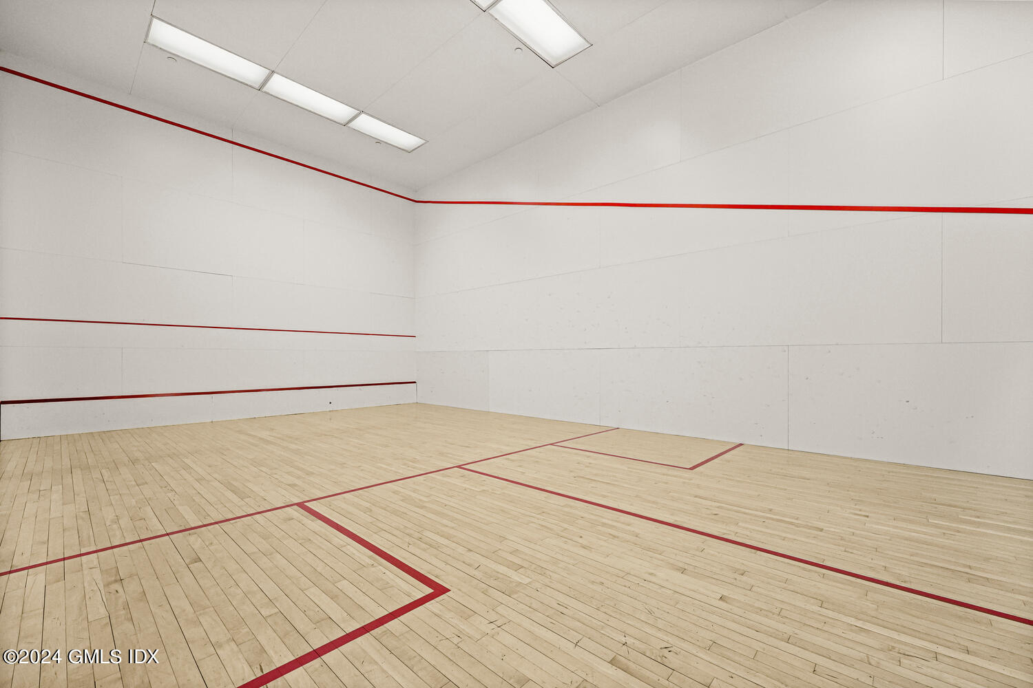 51 Forest Avenue, 82