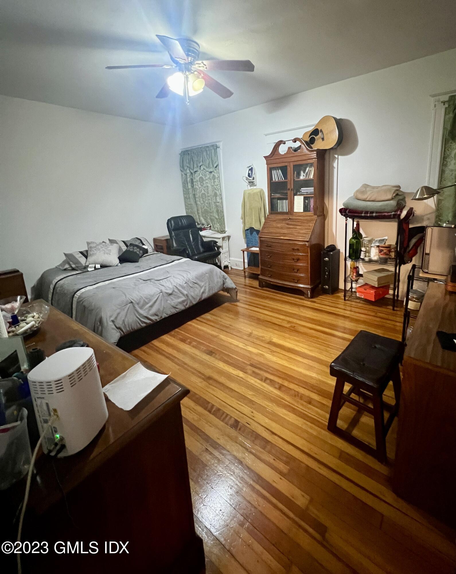 293 Delavan Avenue, 1