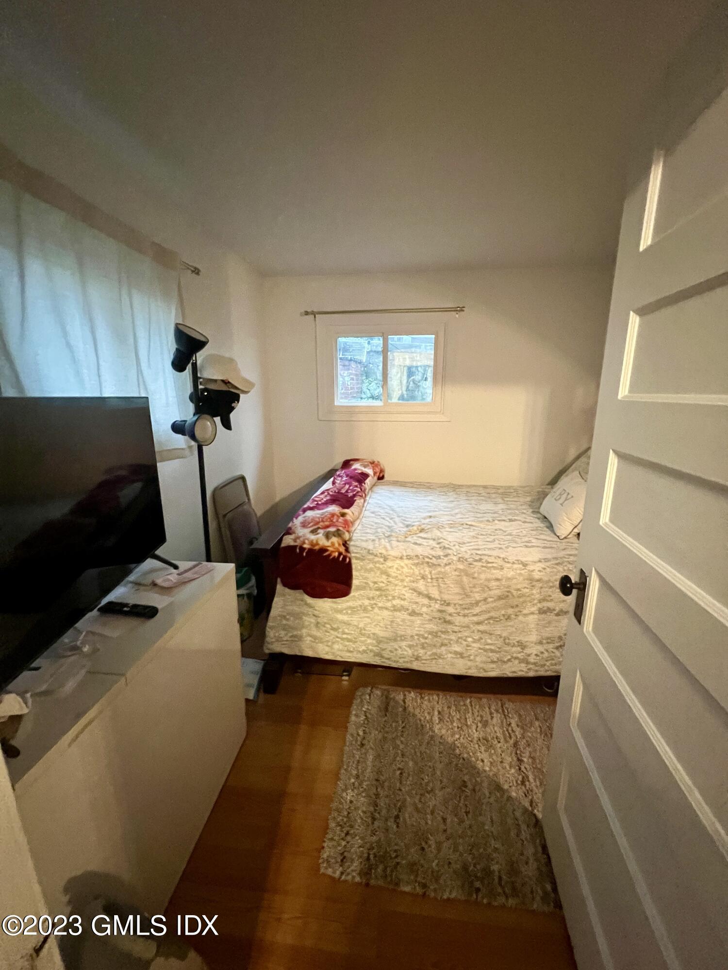 293 Delavan Avenue, 1