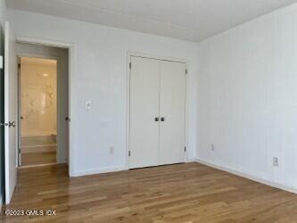 1525 E Putnam Avenue, 304