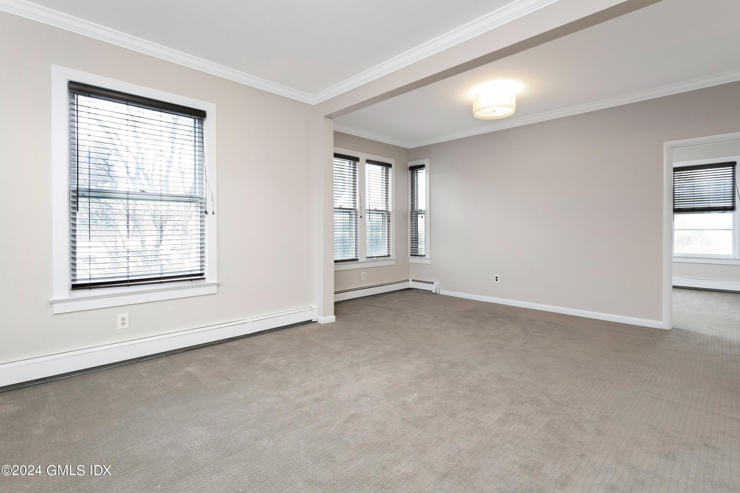 3 Old Field Point Road, 3