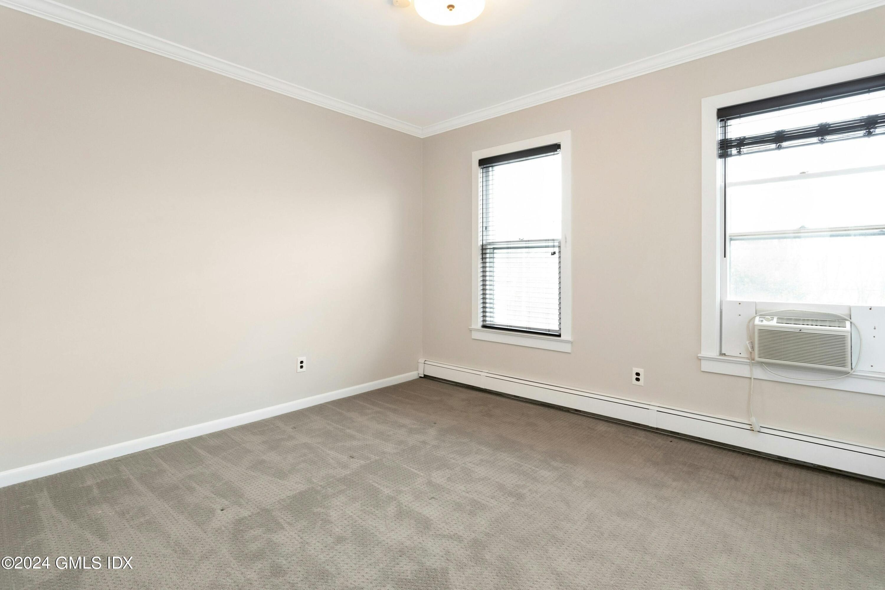 3 Old Field Point Road, 3