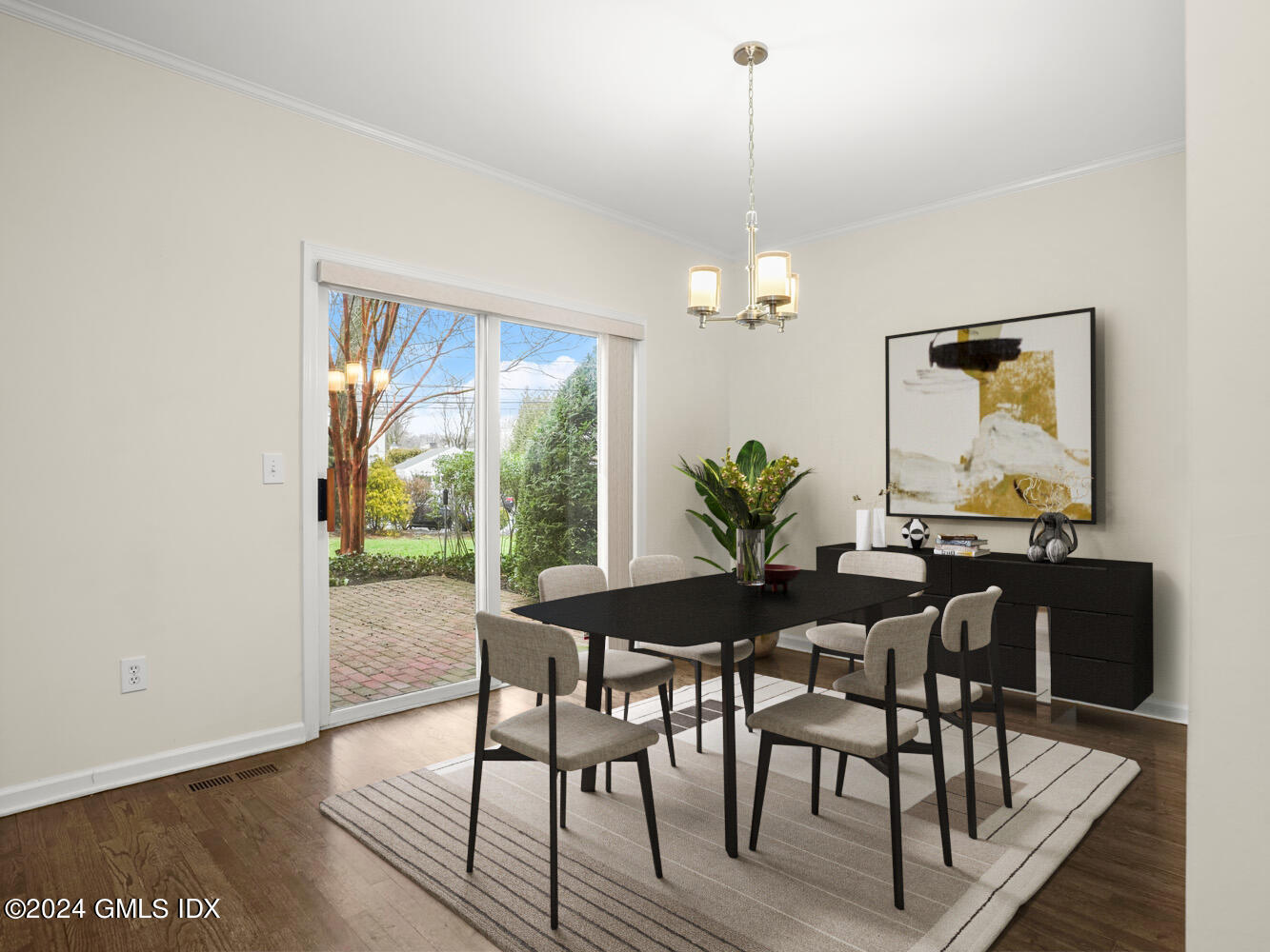 51 Forest Avenue, 113