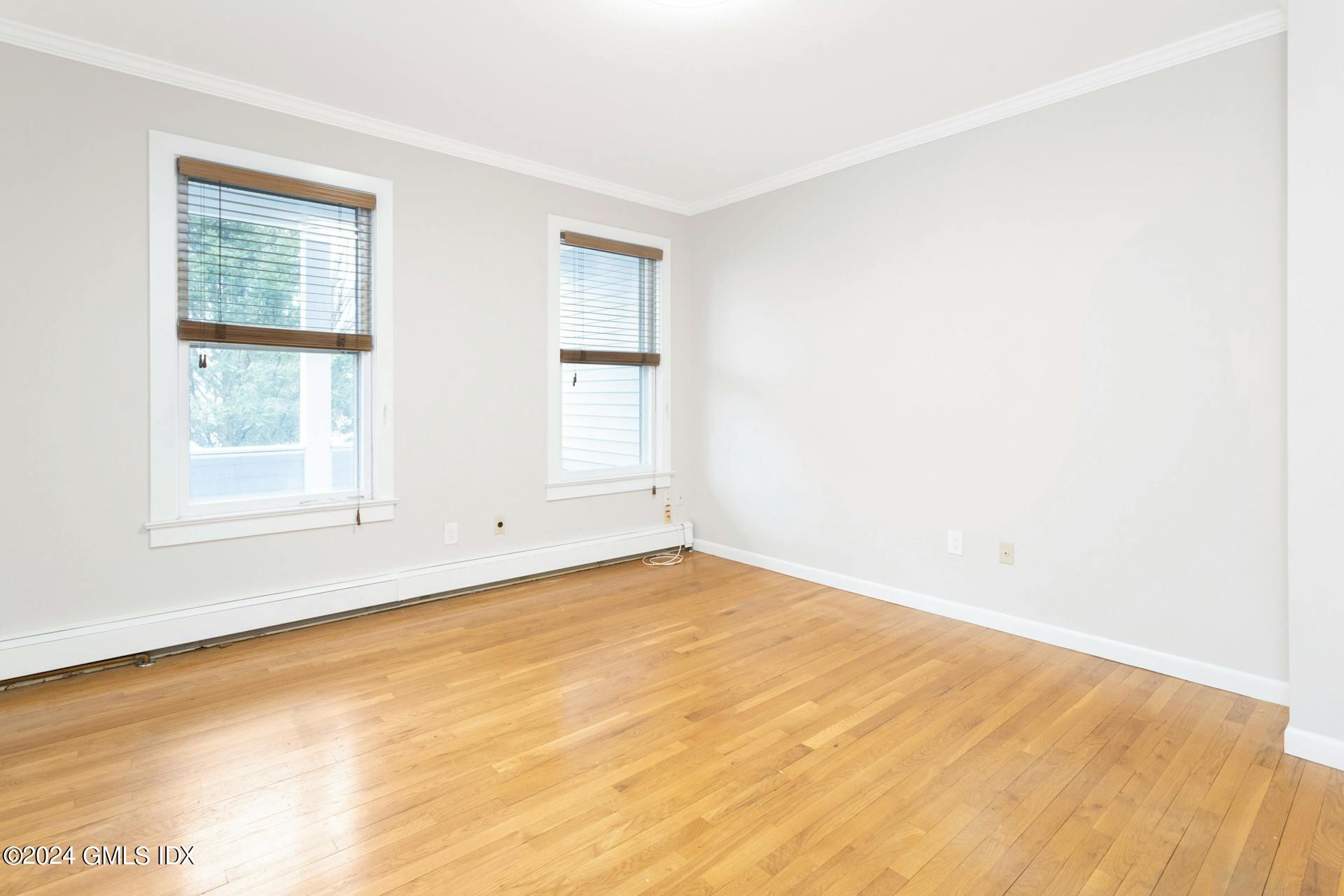 3 Old Field Point Road, 2