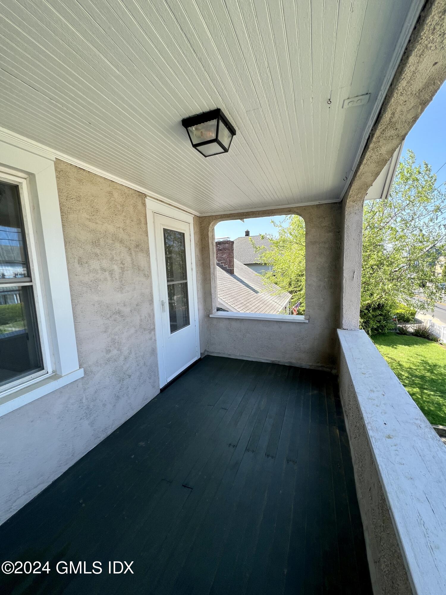 225 Hamilton Avenue, 2