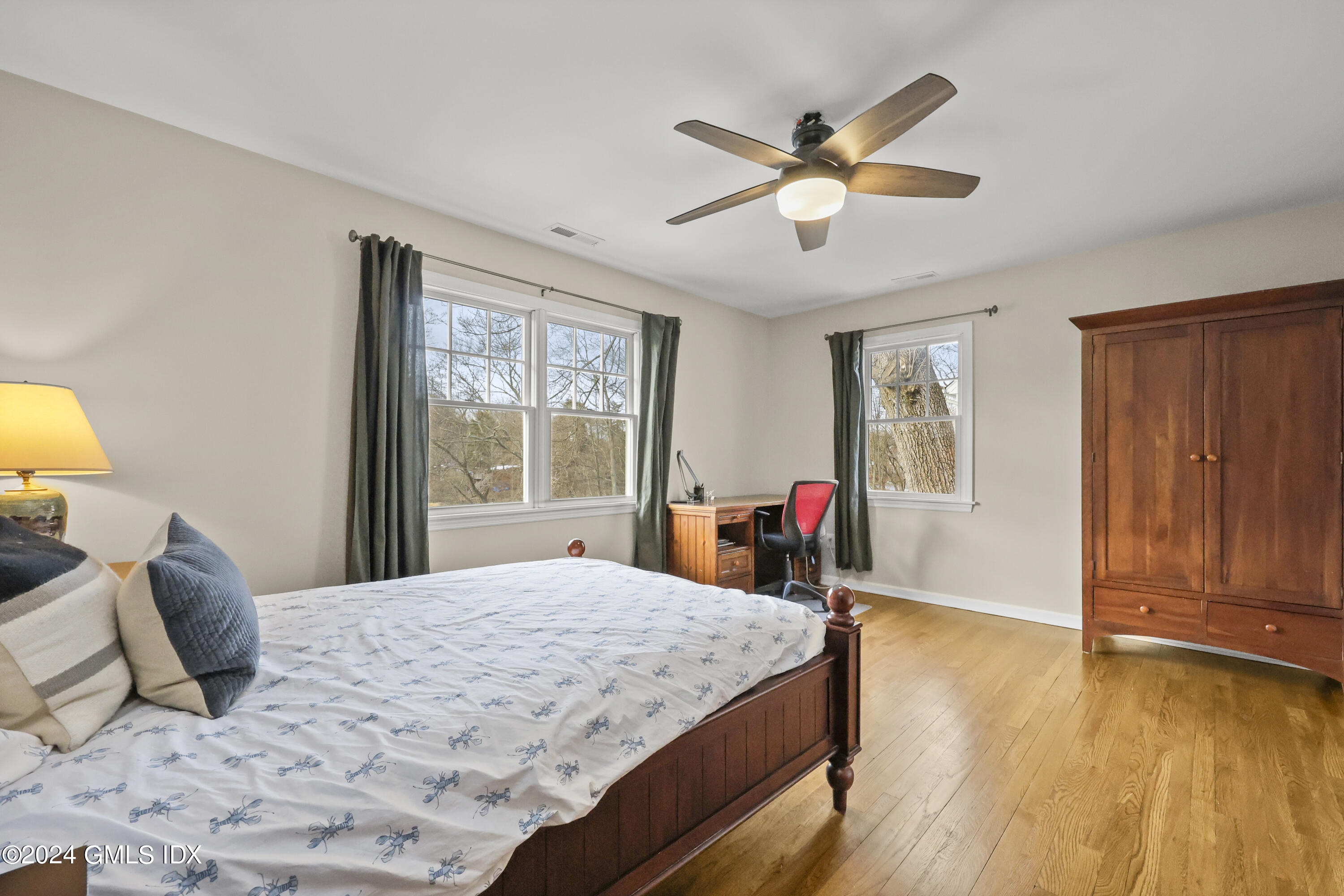 34 Loading Rock Road