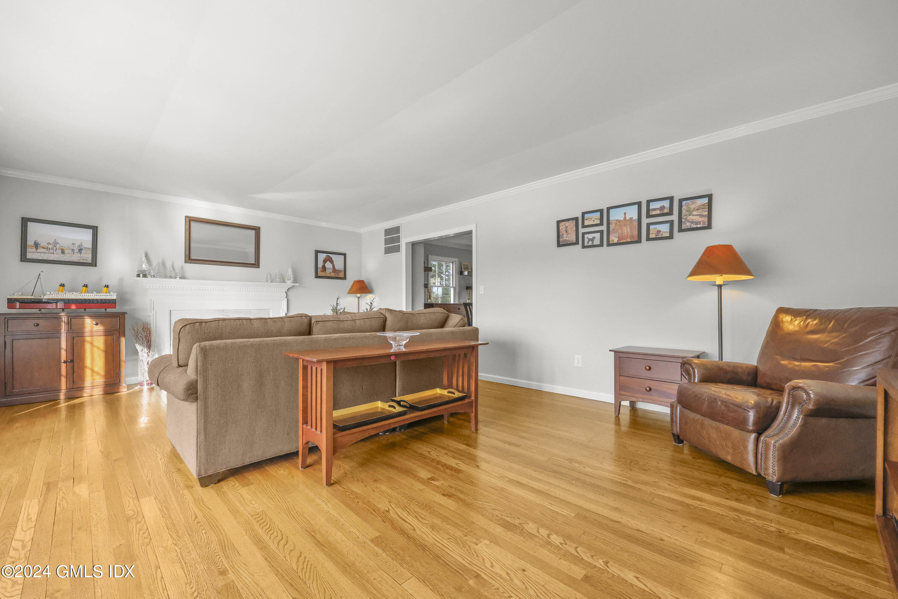 34 Loading Rock Road