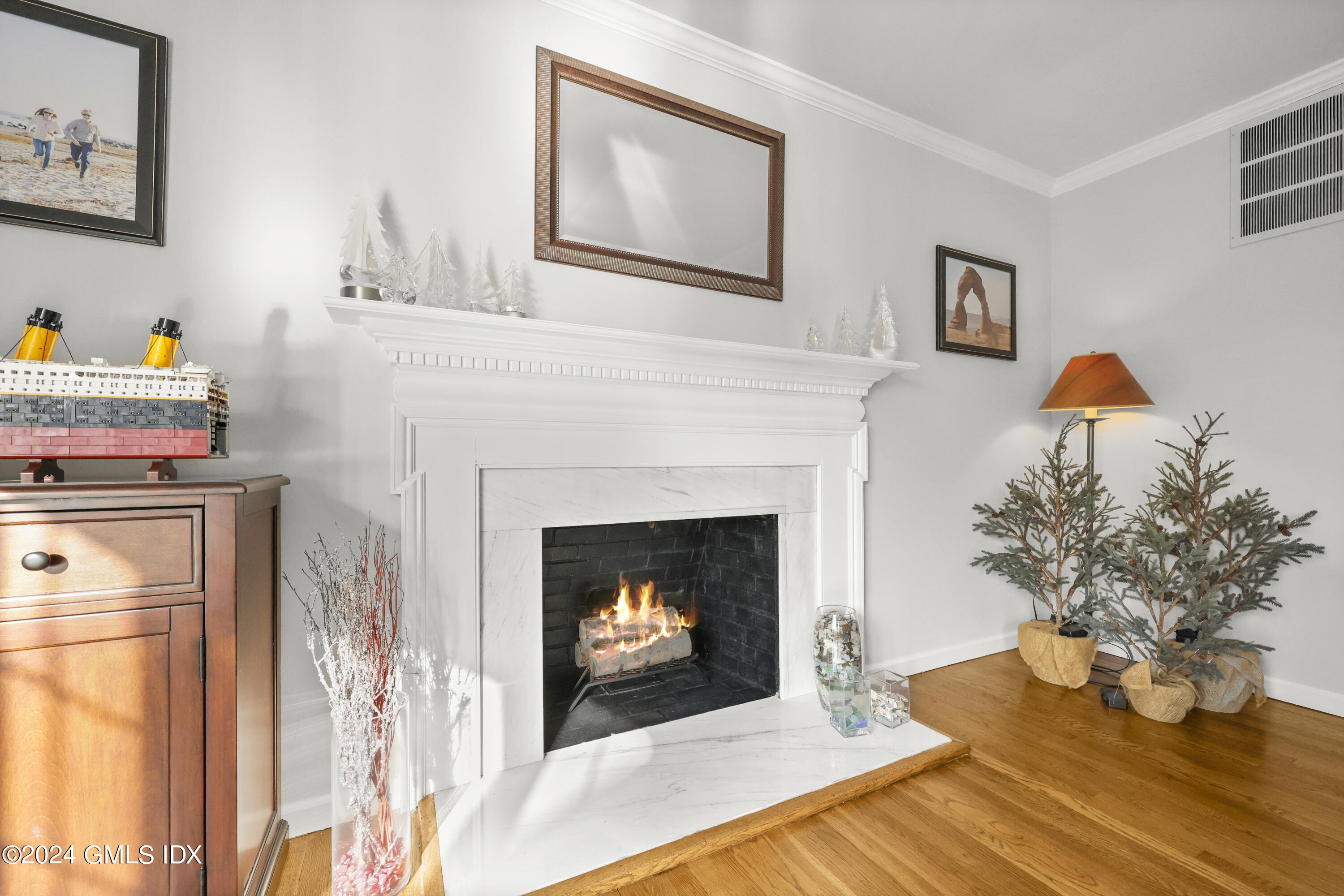 34 Loading Rock Road