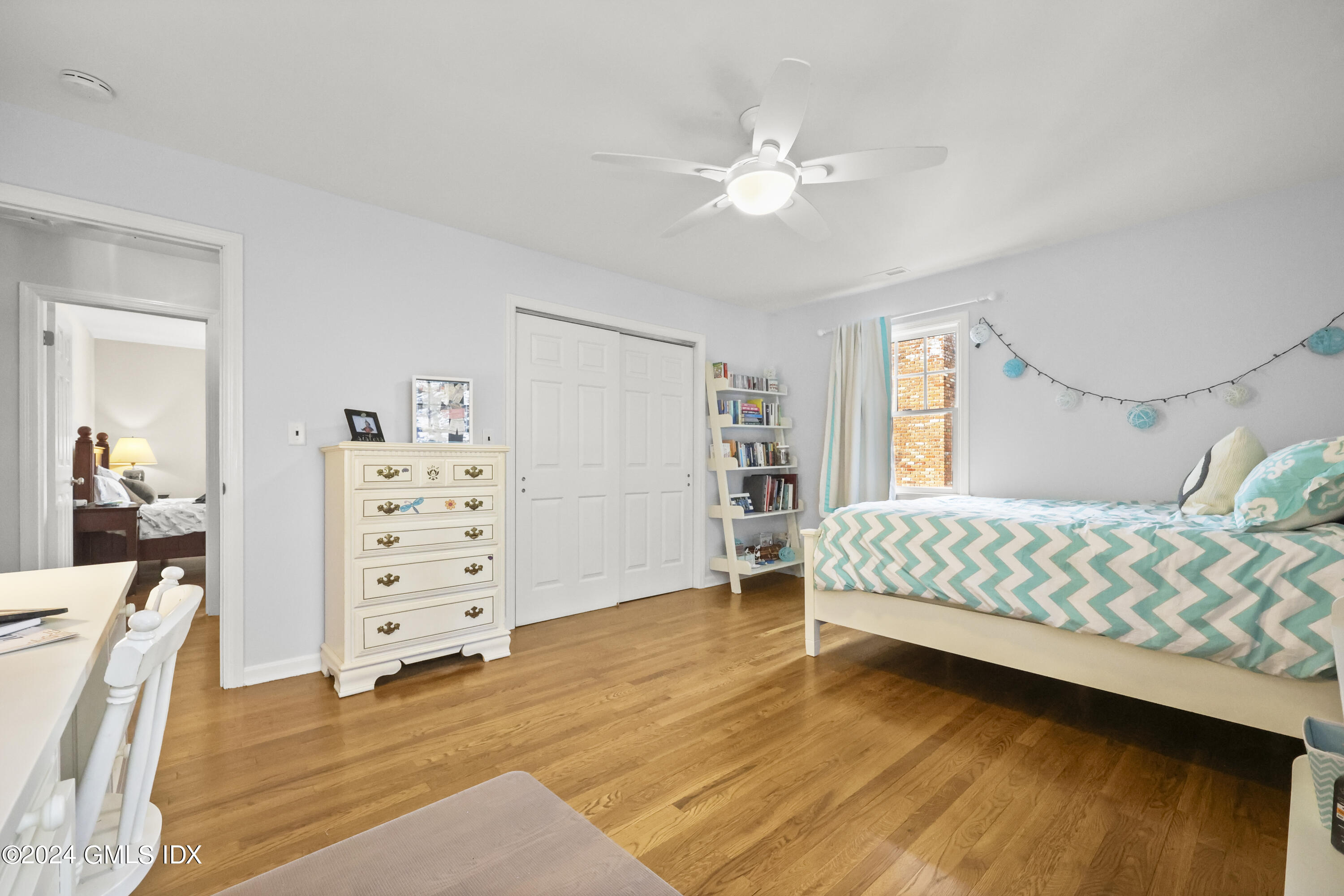 34 Loading Rock Road