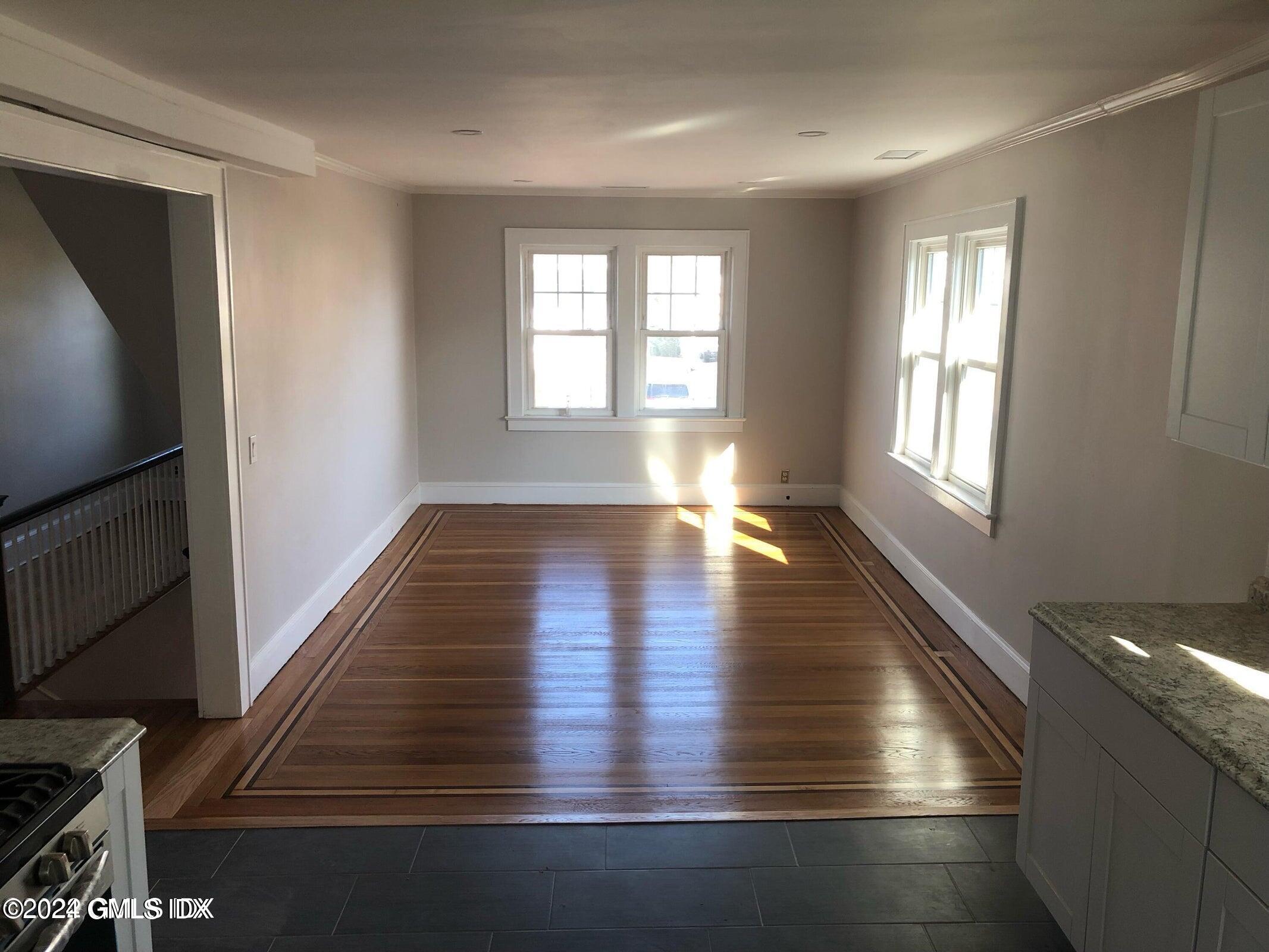 53 Richland Road, Right