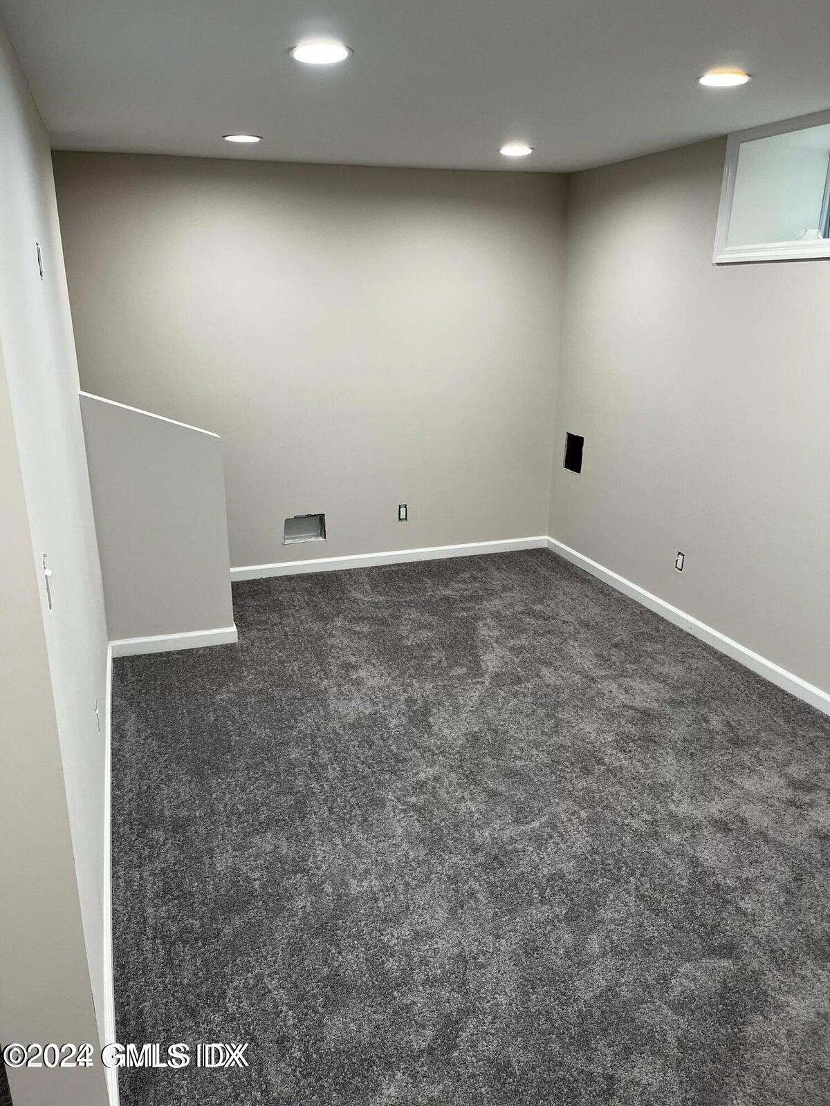 53 Richland Road, Right